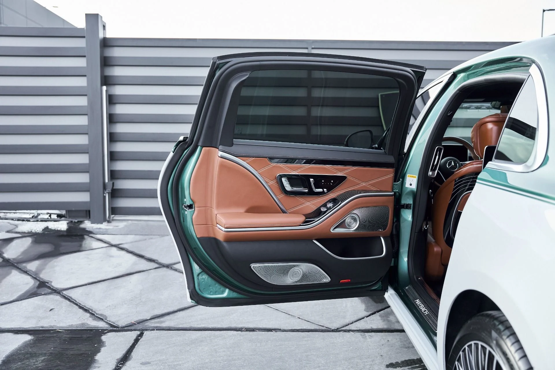 mph029_1218195637_Used_2026_Mercedes_Benz_S_Class_Maybach_S_680_1769716664_b19f09e14d