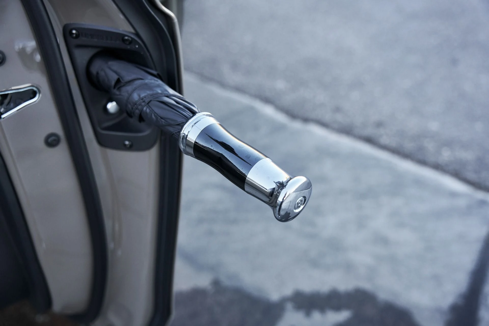 mph029_1222192550_Used_2025_Rolls_Royce_Ghost_Base_1770087424_8e22e5f834