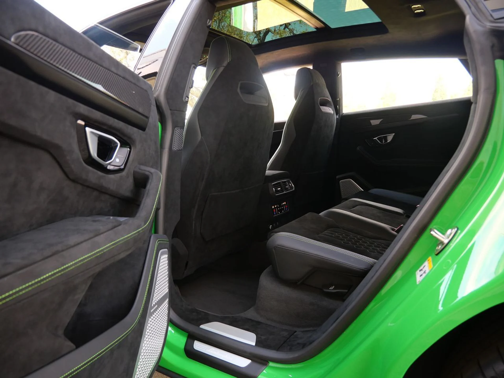 mph029_1241195349_d995dd775a08f76b0929d10e2f225573x_a663d080a2