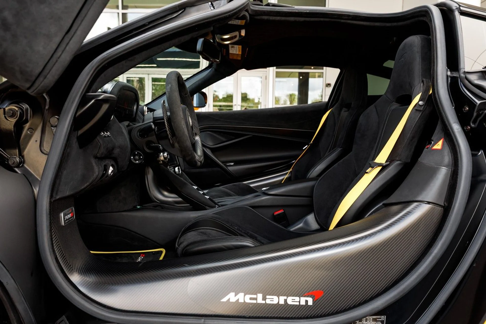 mph029_1257766856_171_p30_l_d17a3cc073