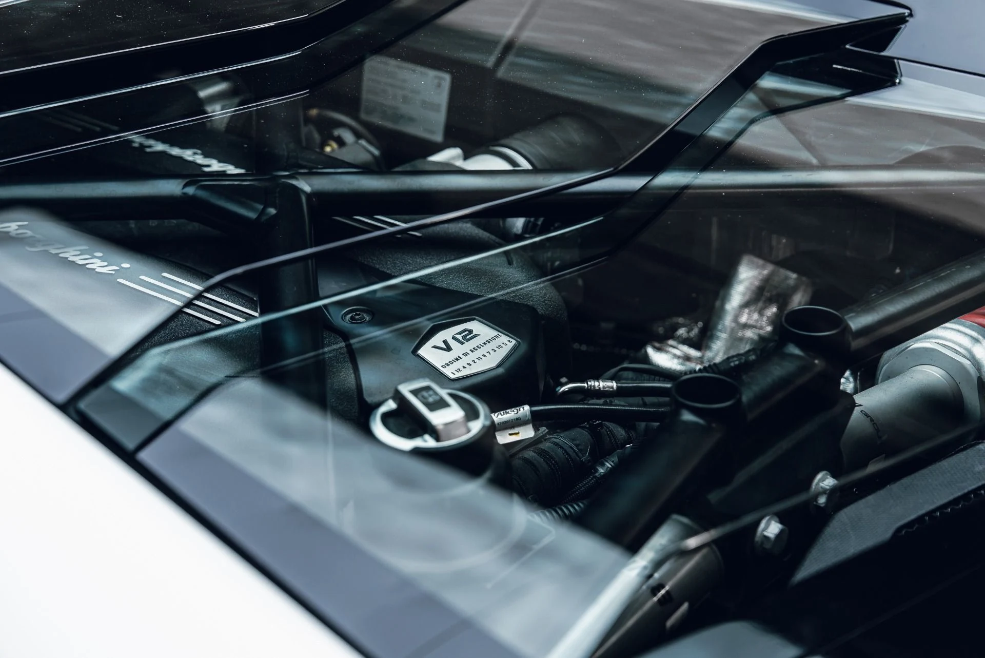 mph029_1267113403_Used_2018_Lamborghini_Aventador_LP_740_4_S_1783639902_0e52821b5e
