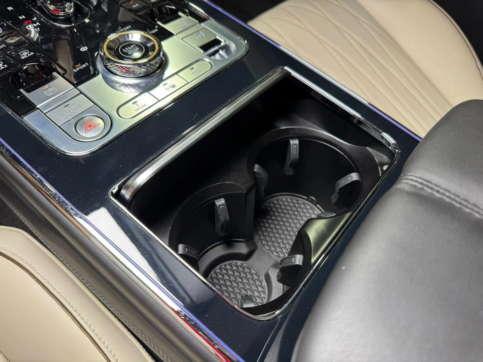 mph029_12687731_233b49fade2ba26eb2453e560919c94d_e58401ae31