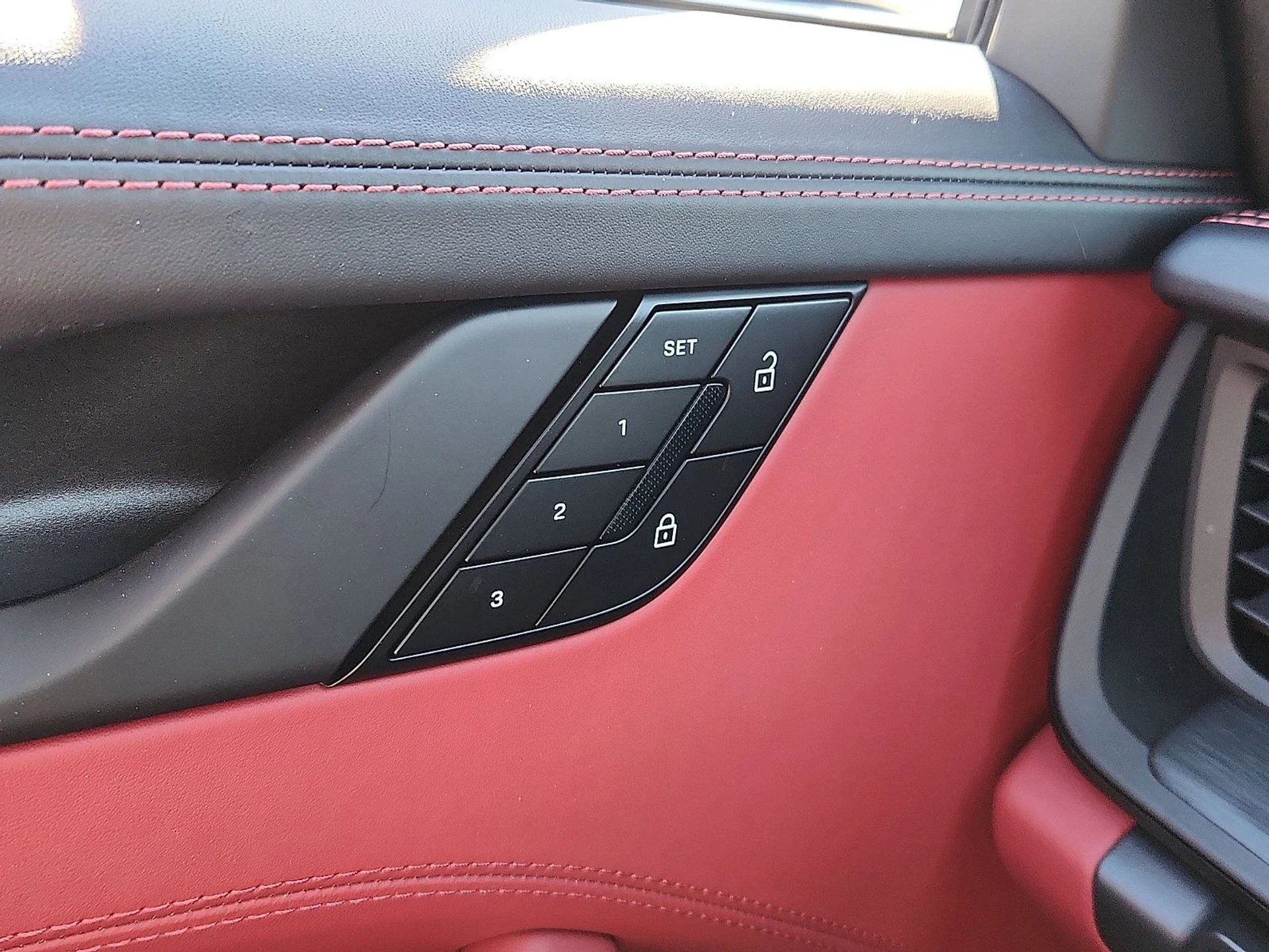 mph029_1270468396_fbc57f6a26197aa8babe8f423b7c7a56_0b9ba985b6