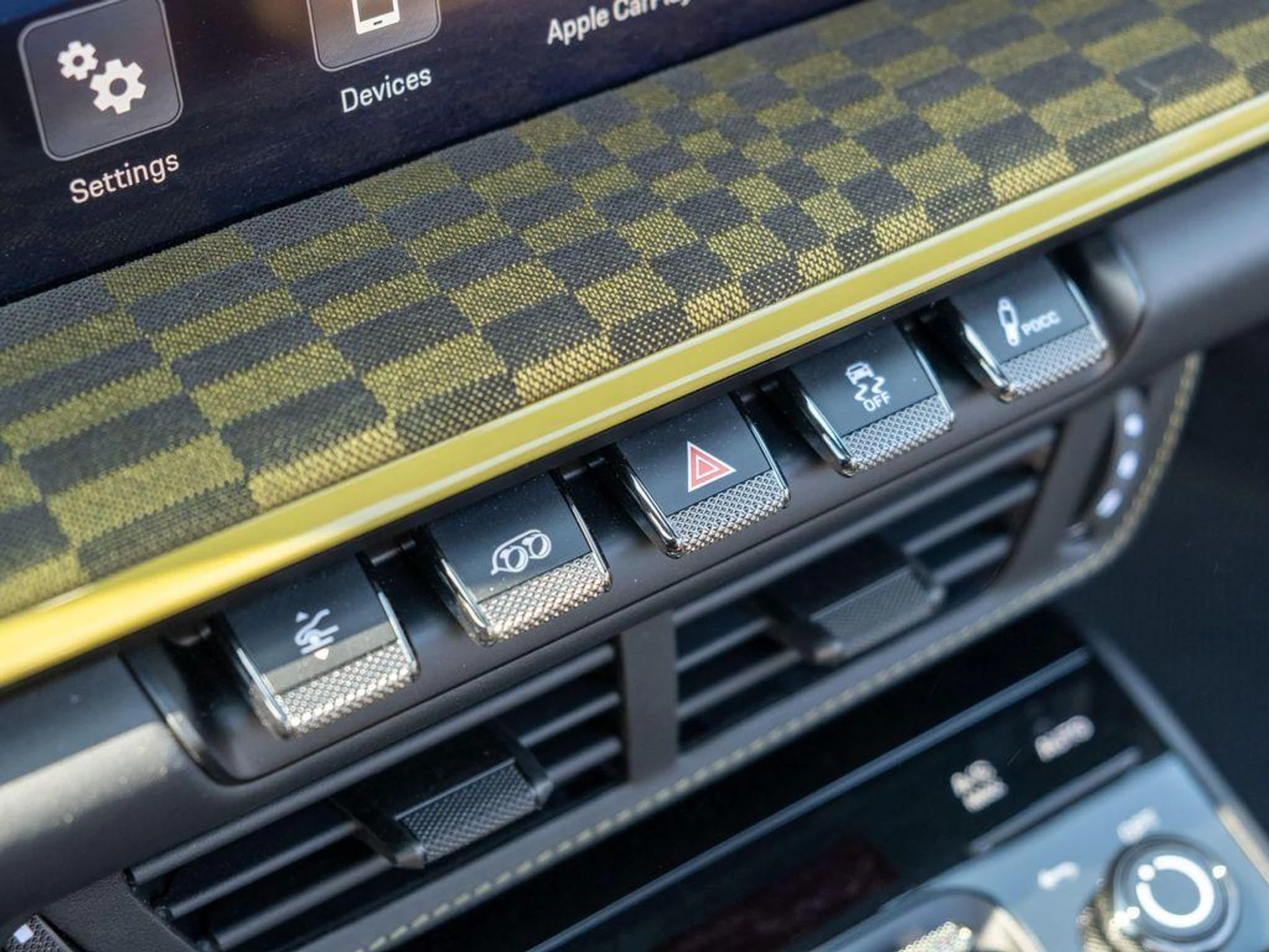 mph029_1275616409_gum_N_Jllmch_Zm98k6s9_H_Hk_NW_4_Odk_615926f6c7