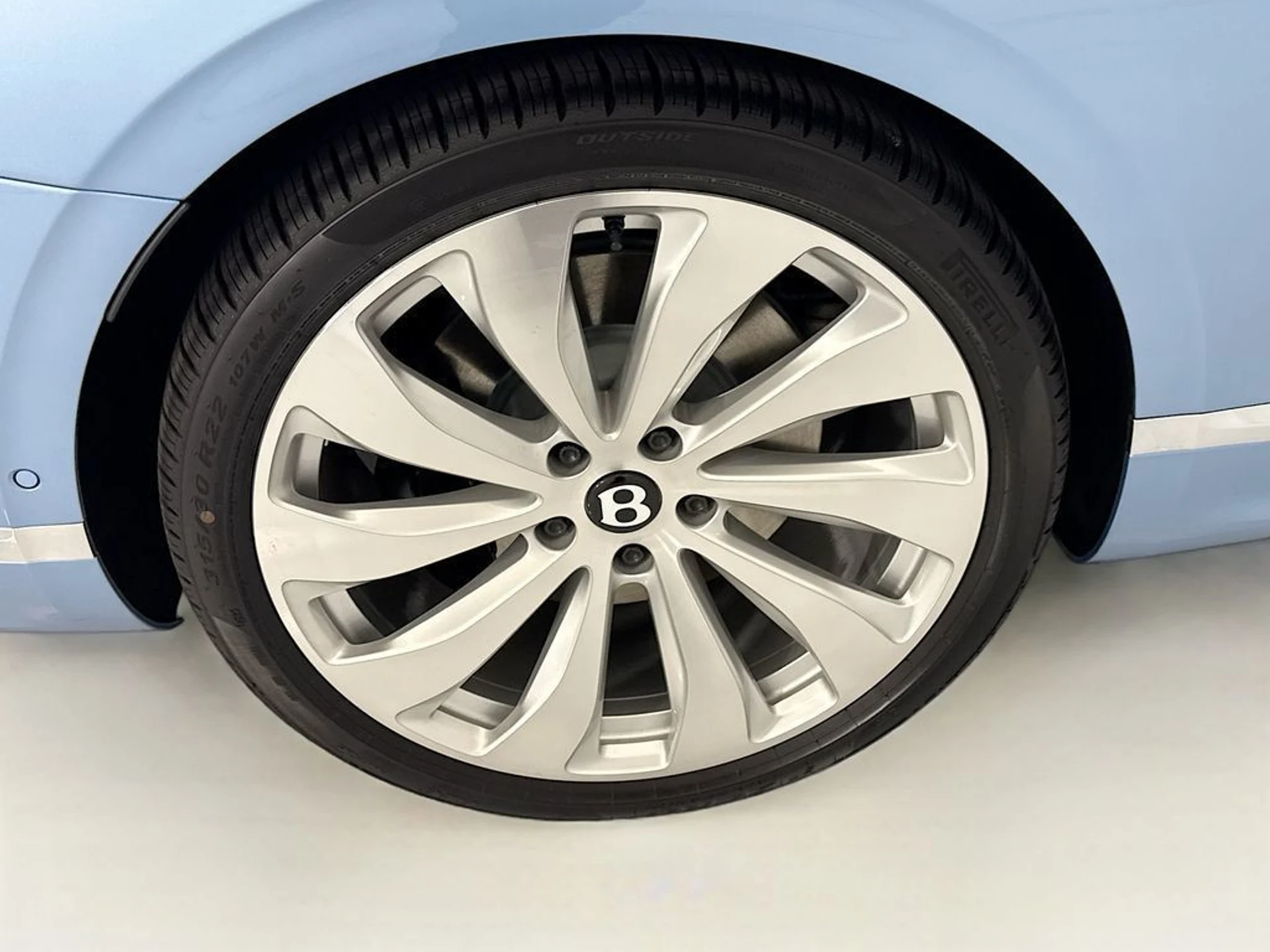 mph029_1284799294_new_2026_bentley_continental_gtc_8119_22995387_30_1024_e6ff73f51e