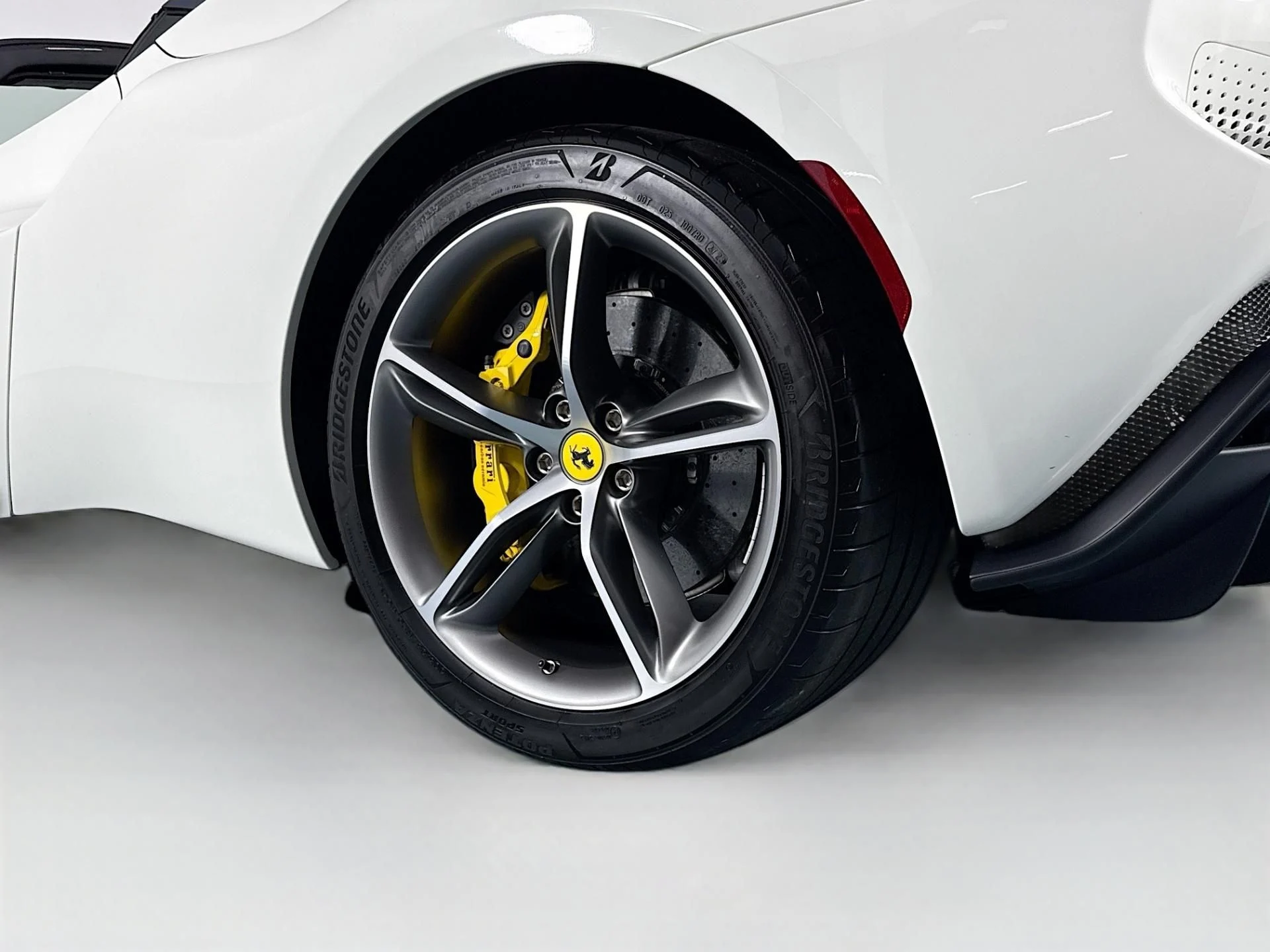 mph029_1294690679_Used_2025_Ferrari_296_GTS_1786124848_908b84d965