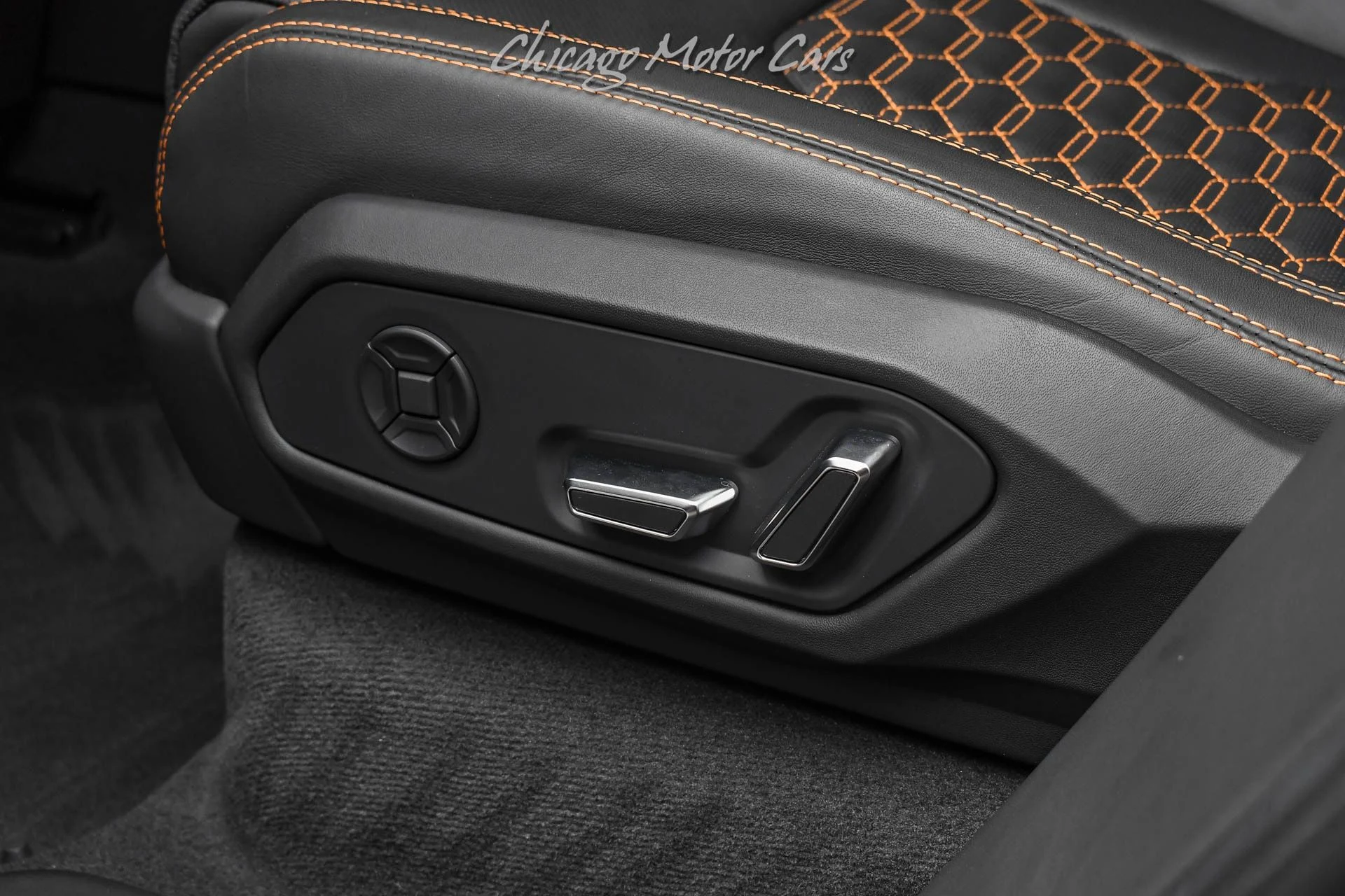 mph029_1297467204_13390_p30_l_303a03bf75