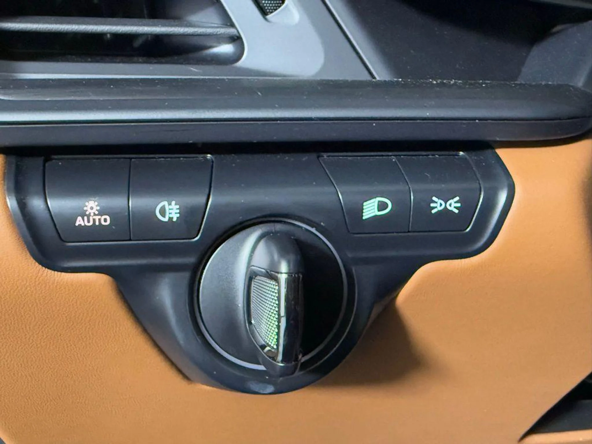 mph029_1297771691_pk_R_i5_PDELED_Yojb_NU_O4k5d_W4s_92a0bee7f7