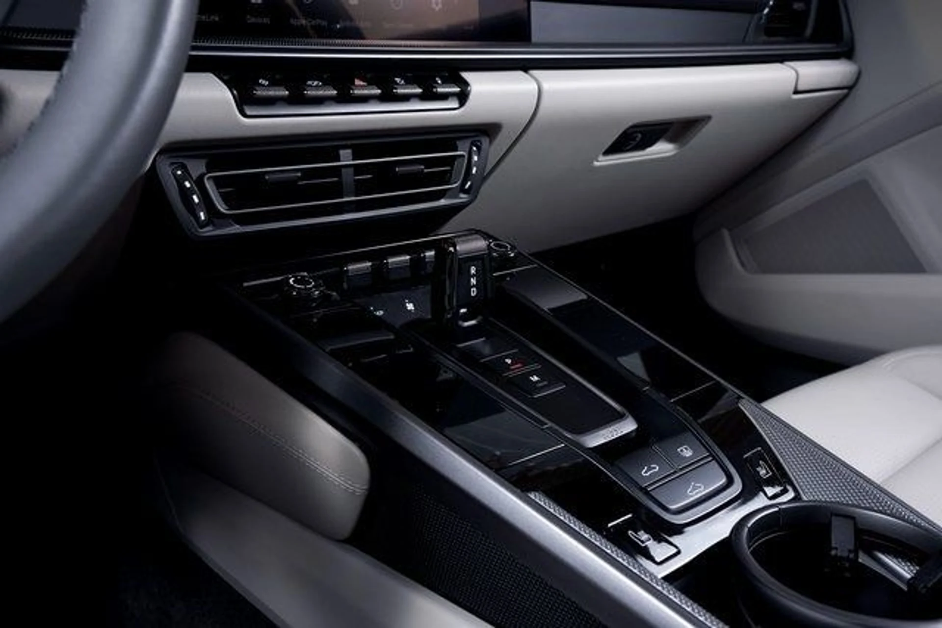 mph029_129834543_6580bfe5e302d98d68e4ae3bb86215efx_8f8b42b6f3