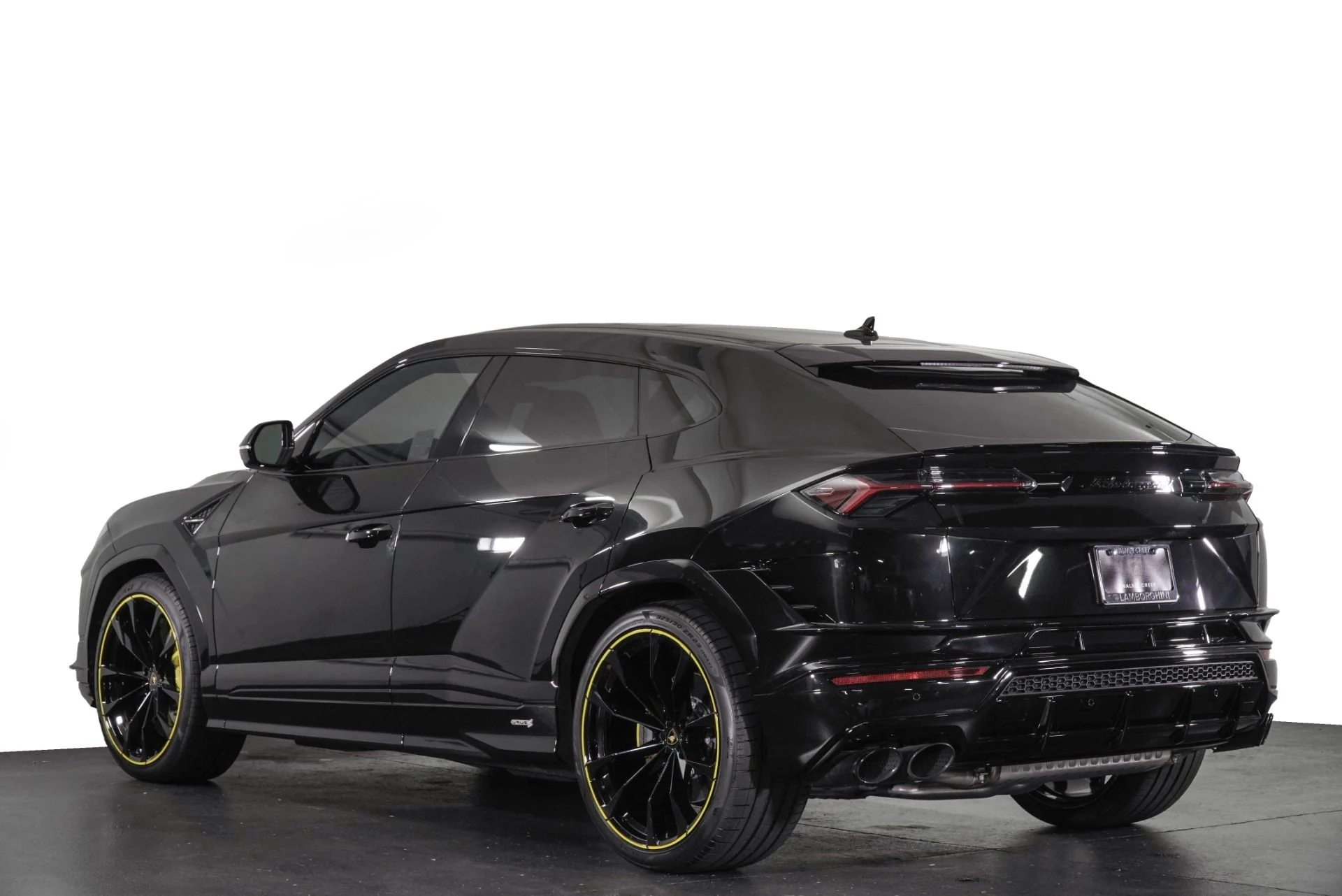mph029_1306977099_Used_2024_Lamborghini_Urus_S_1785981549_1e966dcecc