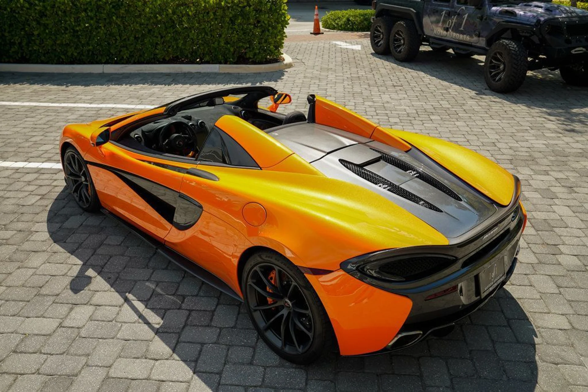 mph029_1309599080_used_2018_mclaren_570s_spider_14354_22891400_30_1024_44f46616dd