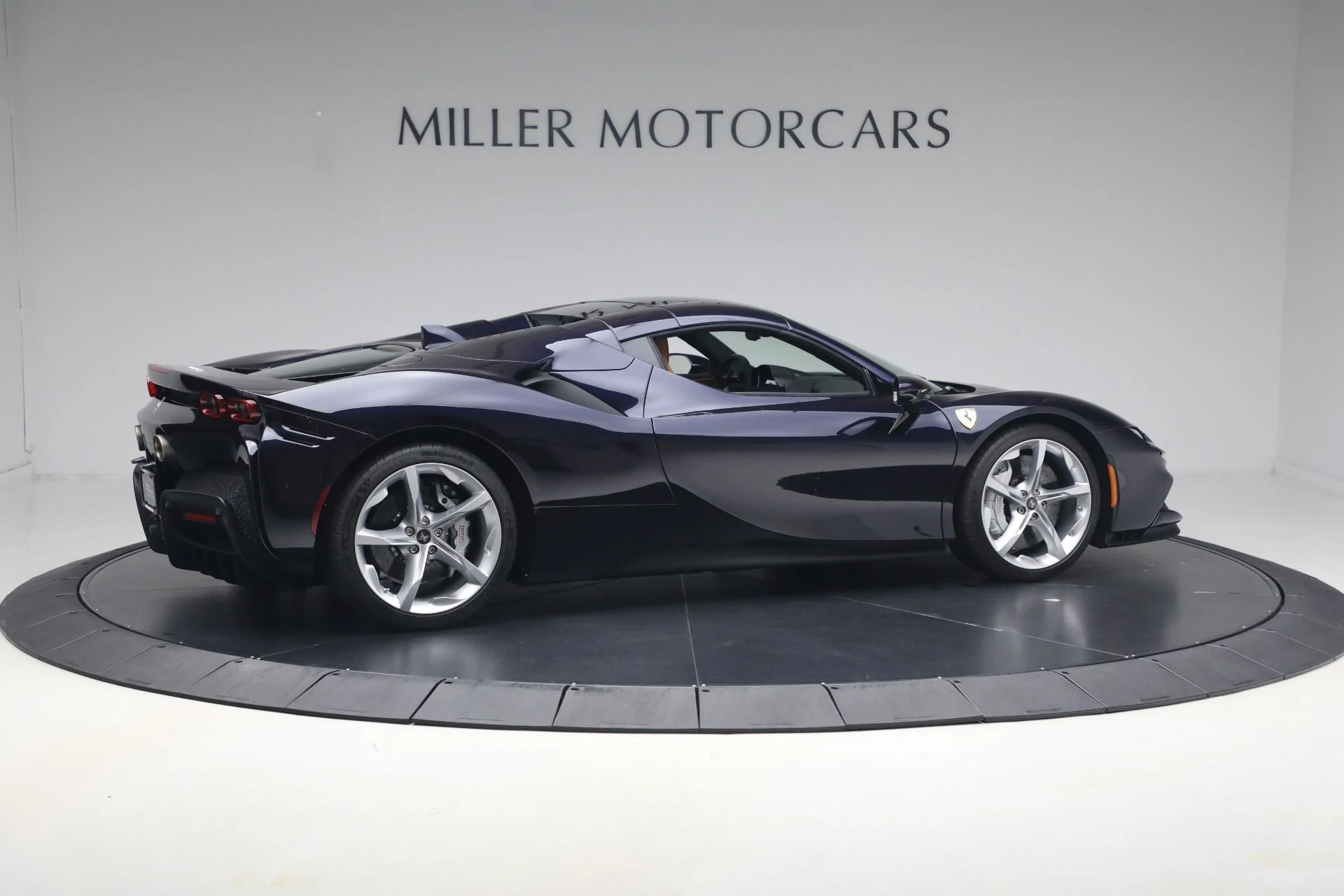 mph029_1320831355_Used_2024_Ferrari_SF_90_Spider_1781813636_c65be34277