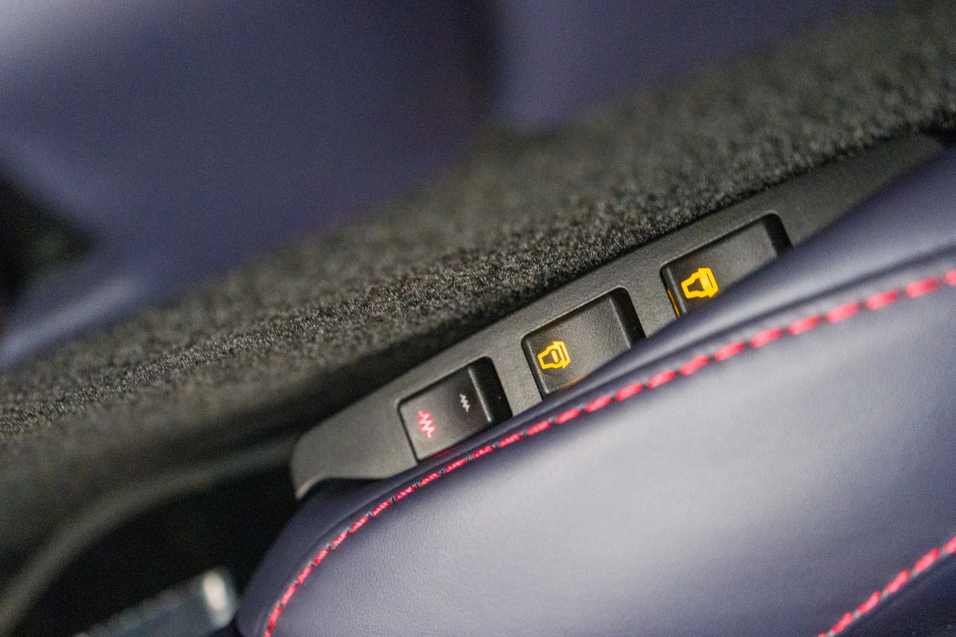 mph029_1322392519_Used_2017_Aston_Martin_Vantage_V12_S_7_Speed_Manual_Highly_Unusual_Spec_Gorgeous_1772489641_9391c31c02