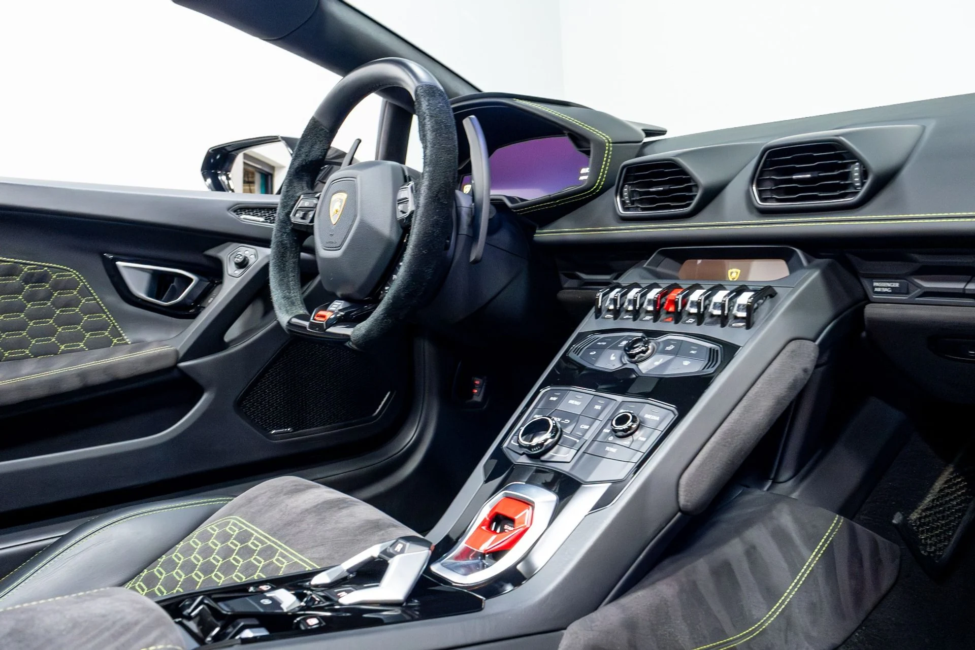 mph029_1326368006_Used_2017_Lamborghini_Huracan_1775865662_76c6da0b6e