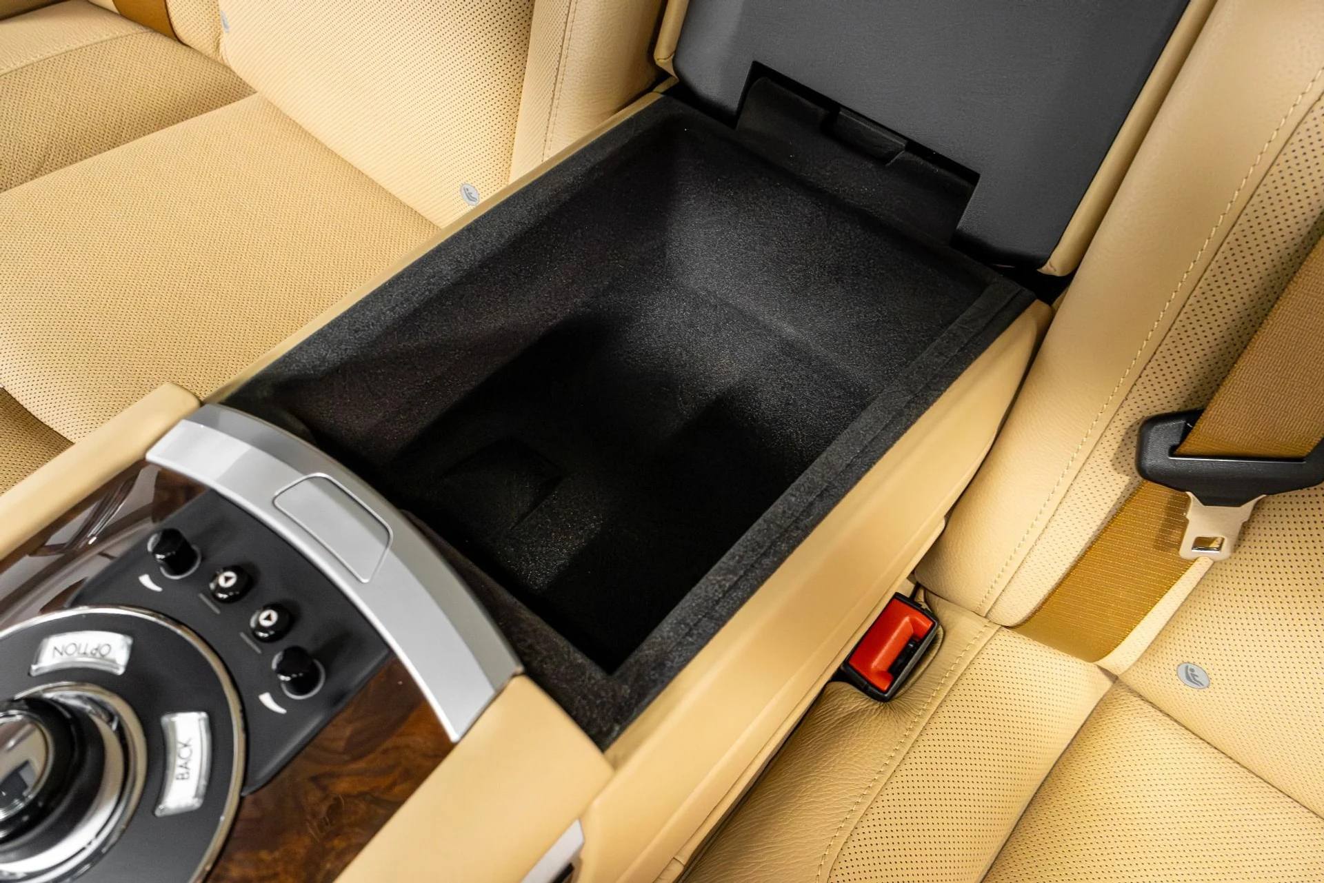 mph029_1329194502_Used_2011_Rolls_Royce_Ghost_1771348774_c16488db2e