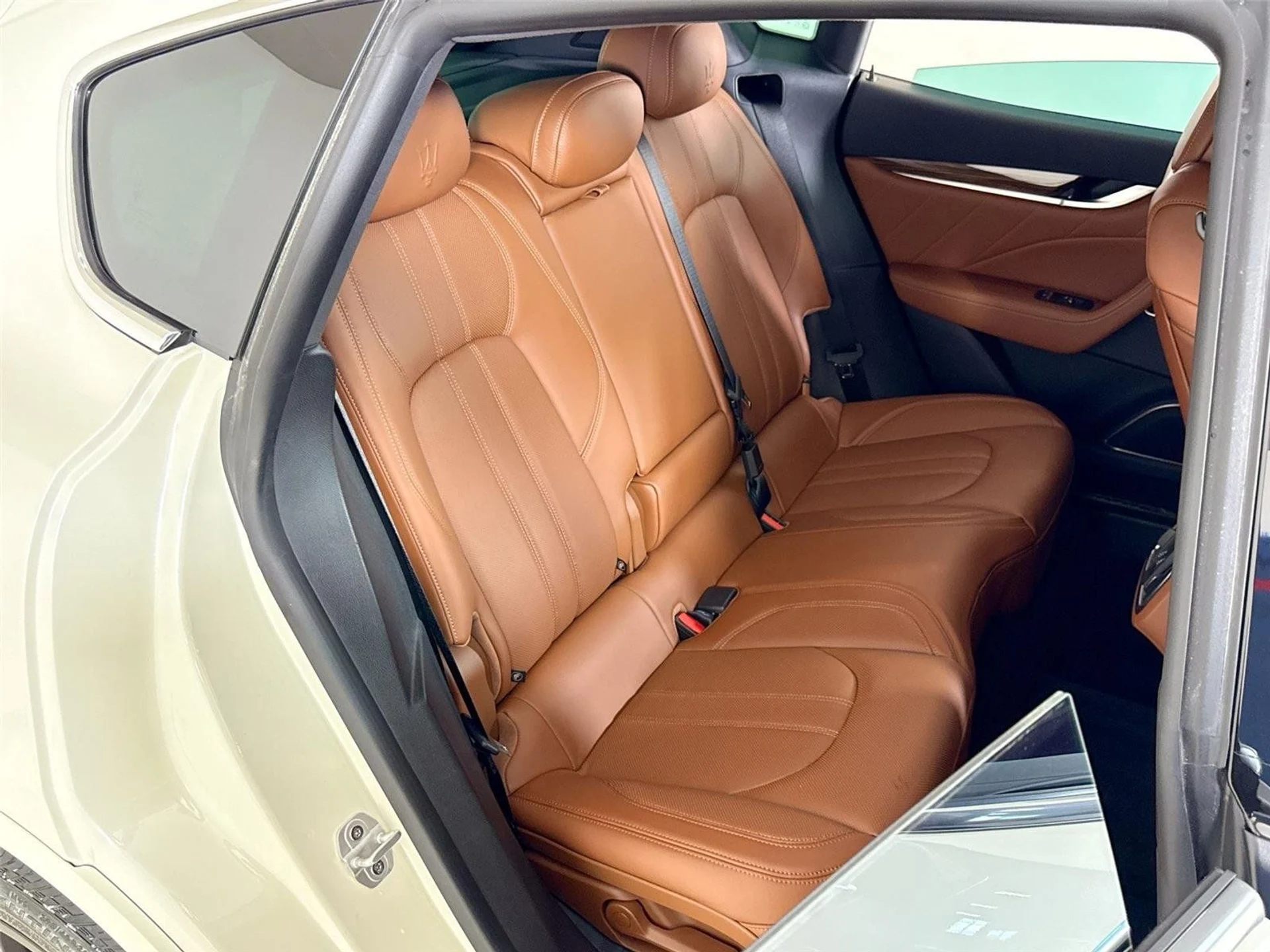 mph029_134129467_c120ed750cc80a1e50fa1bced857054f_93b6c1fd77