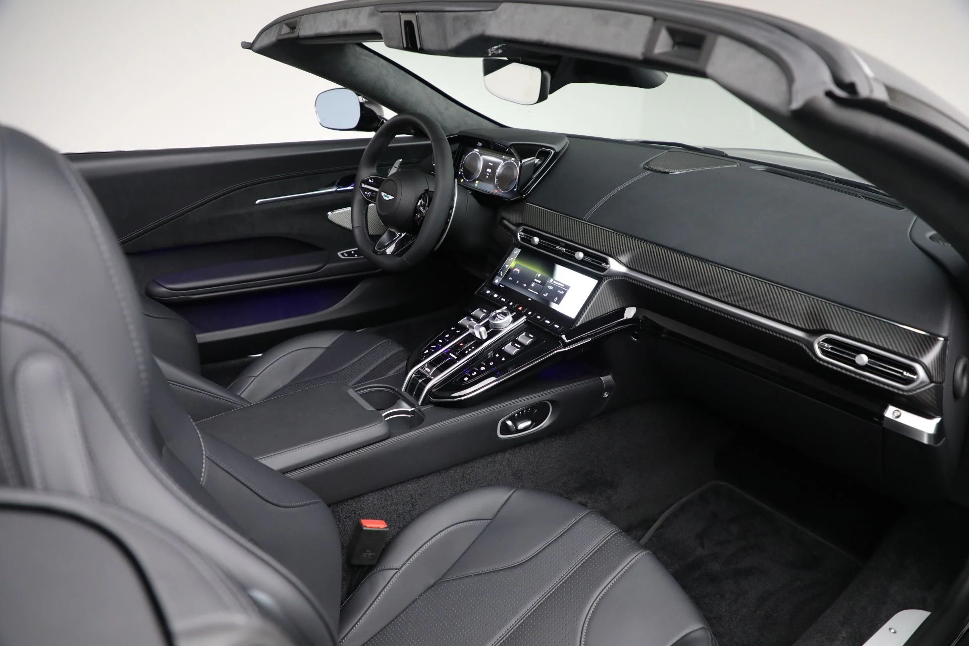 mph029_1357149921_New_2026_Aston_Martin_Vantage_Roadster_dbef21319d