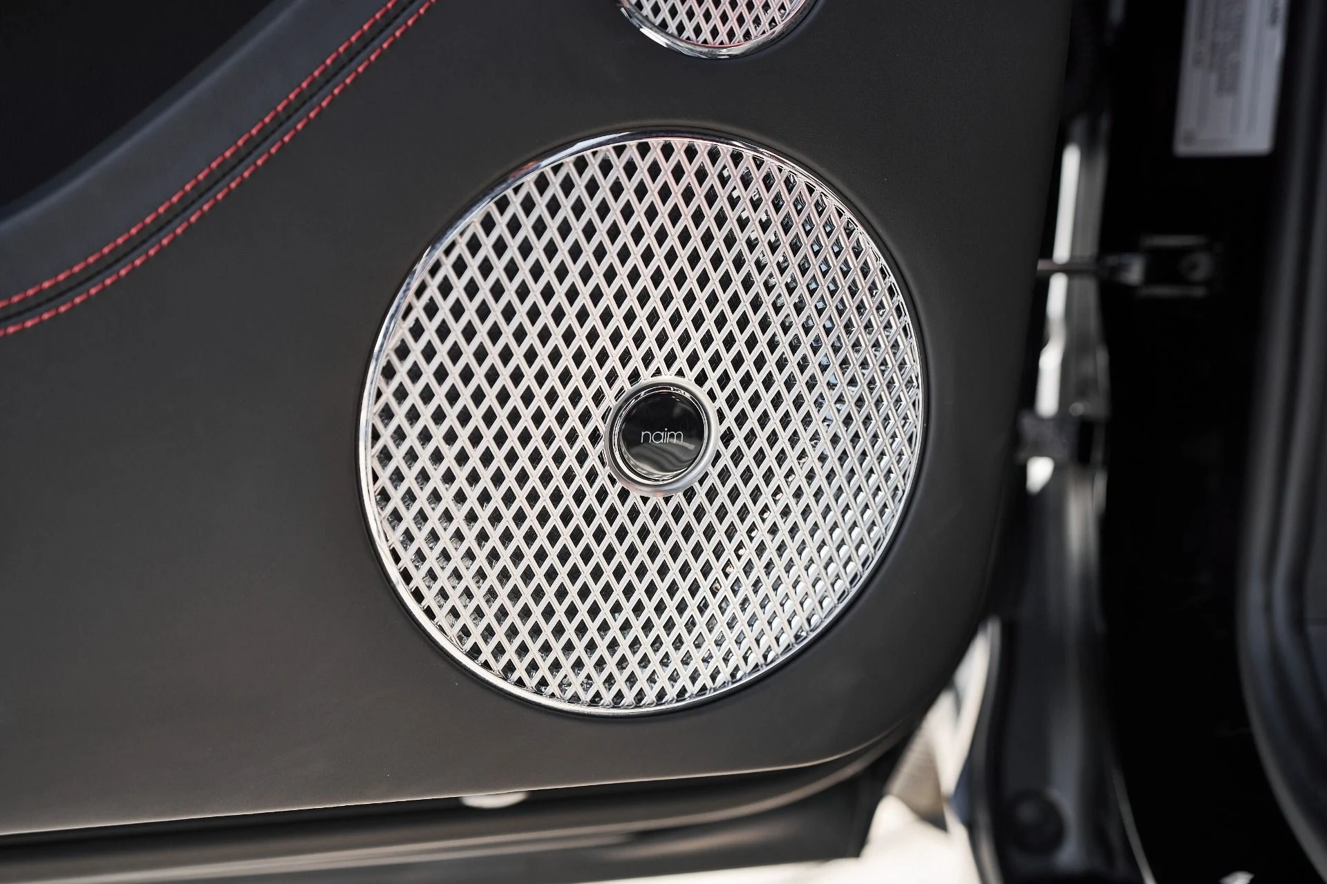 mph029_1358621609_Used_2023_Bentley_Continental_GT_V8_S_1763084149_eebd082908