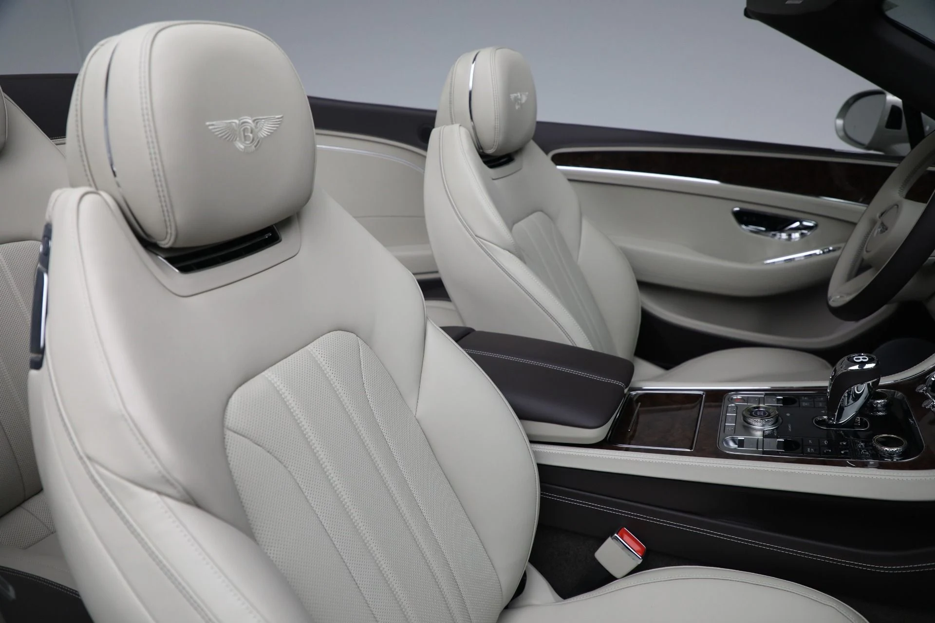 mph029_1362400595_New_2026_Bentley_Continental_GTC_eaabad3287