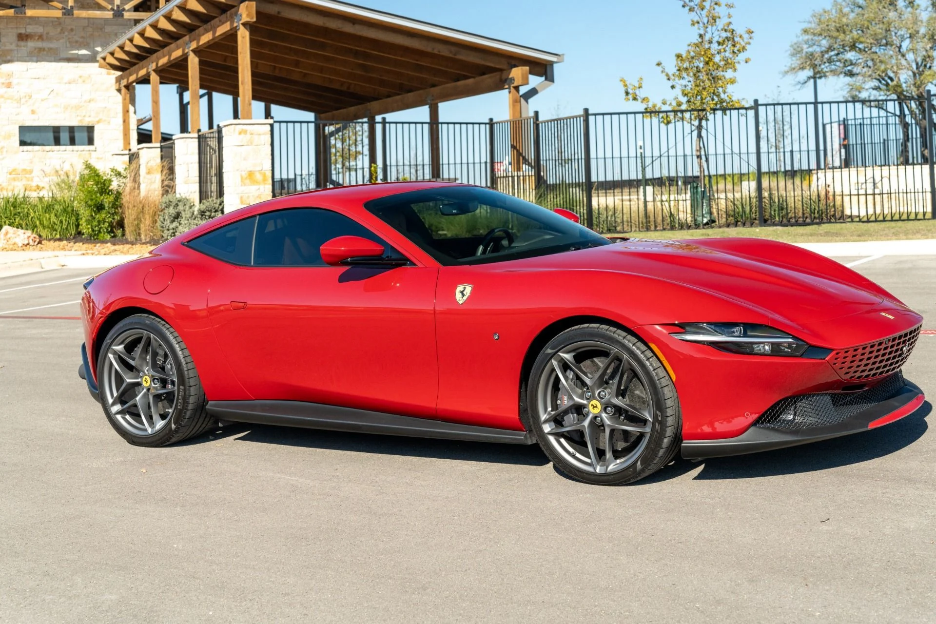 mph029_1374969941_Used_2022_Ferrari_Roma_1780679445_755a5de4a7