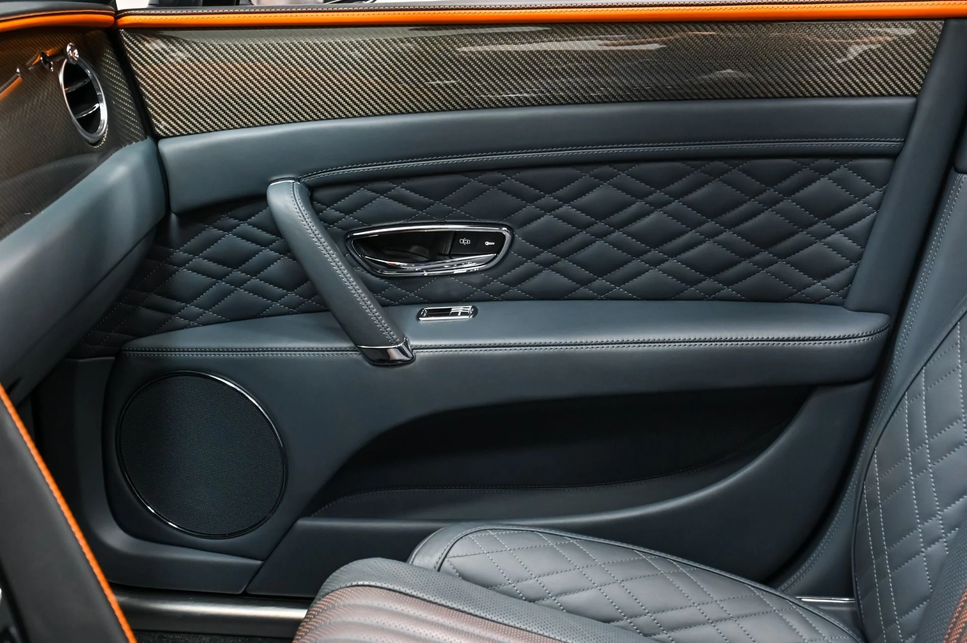 mph029_1378609711_Used_2018_Bentley_Flying_Spur_V8_S_1754506017_a421005134