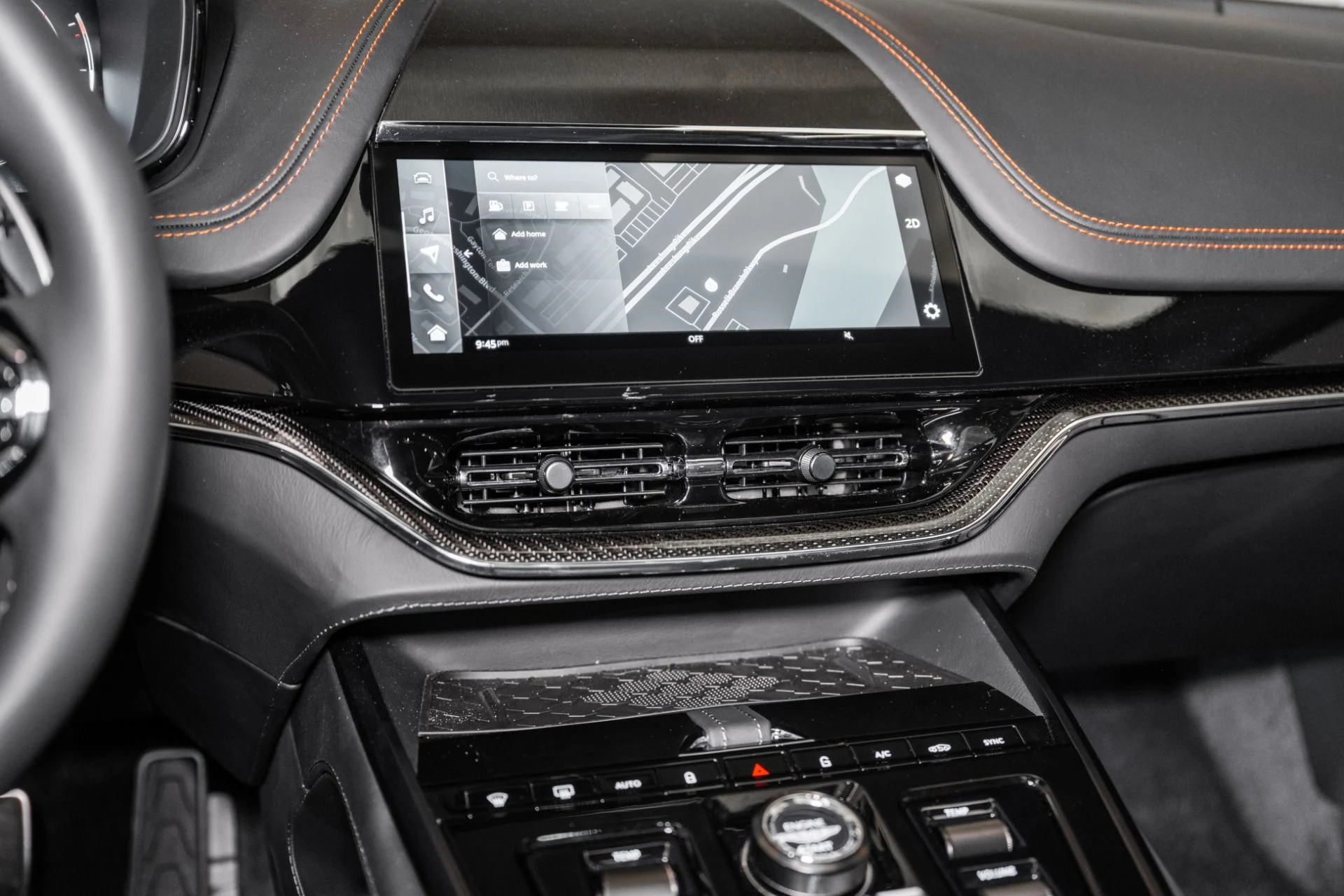 mph029_1380057576_Used_2025_Aston_Martin_DBX_707_1748959342_c36bd2e9cd