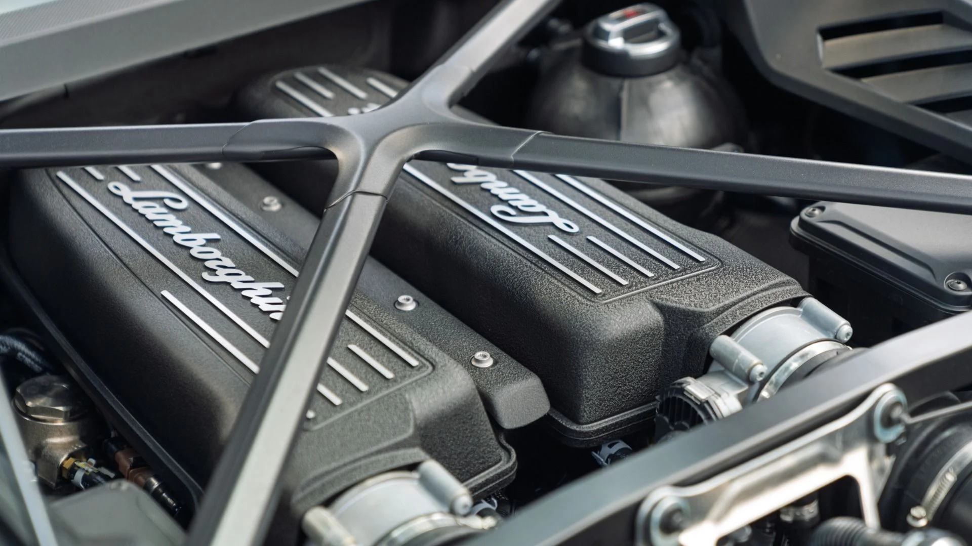 mph029_1395664676_Used_2024_Lamborghini_Huracan_Tecnica_1759426559_75174eb5fe