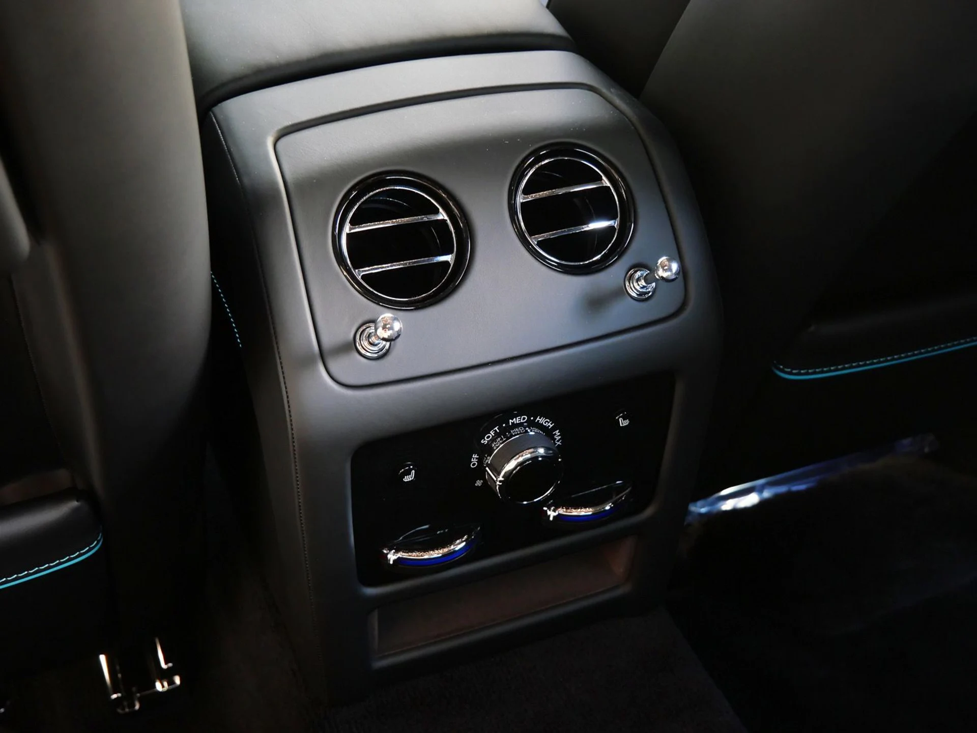 mph029_1419170624_ece670bcb274cf9fa8f88dadc6443ffcx_4bbe35baf5