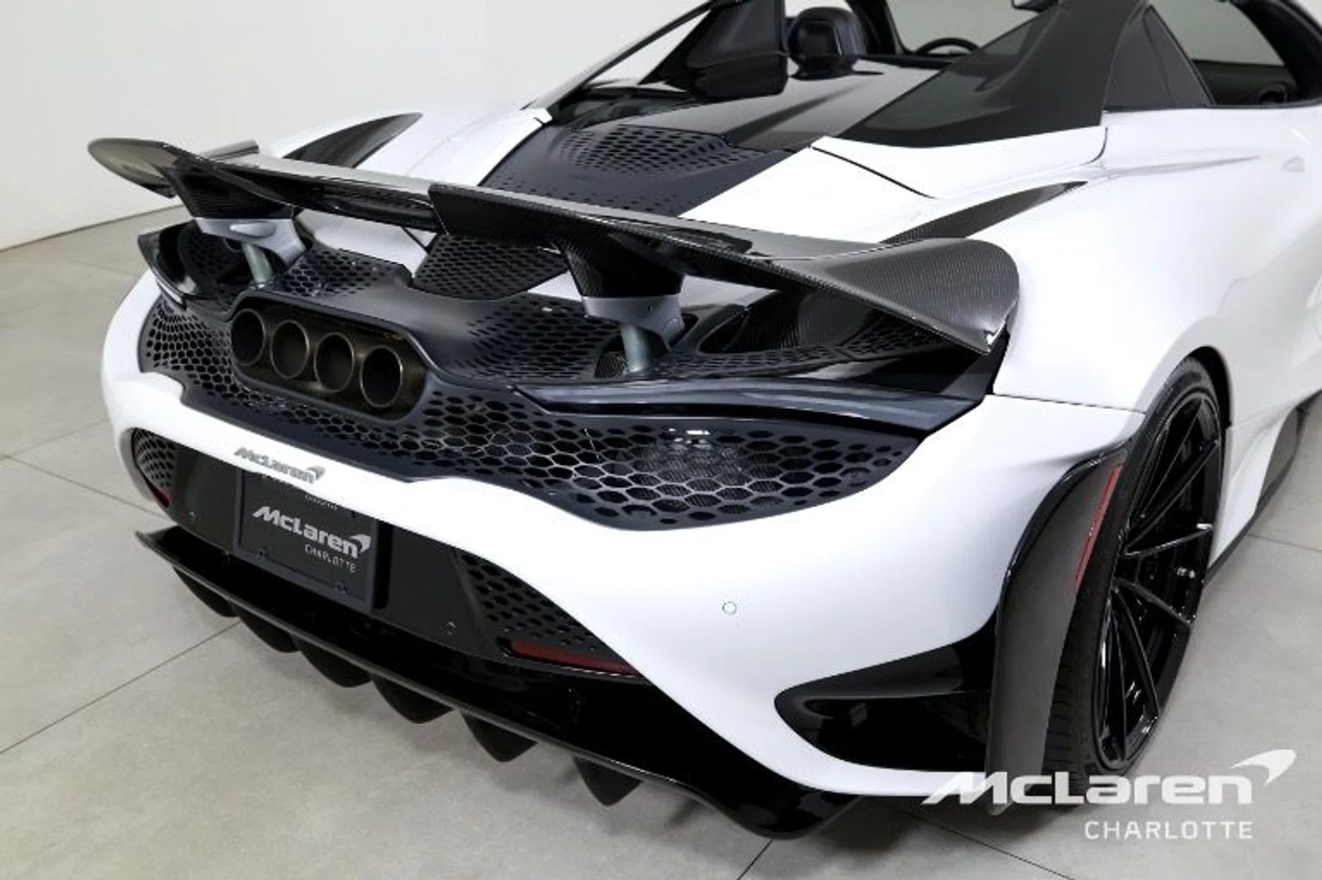 mph029_142422453_Used_2022_Mc_Laren_765_LT_Spider_b275355035