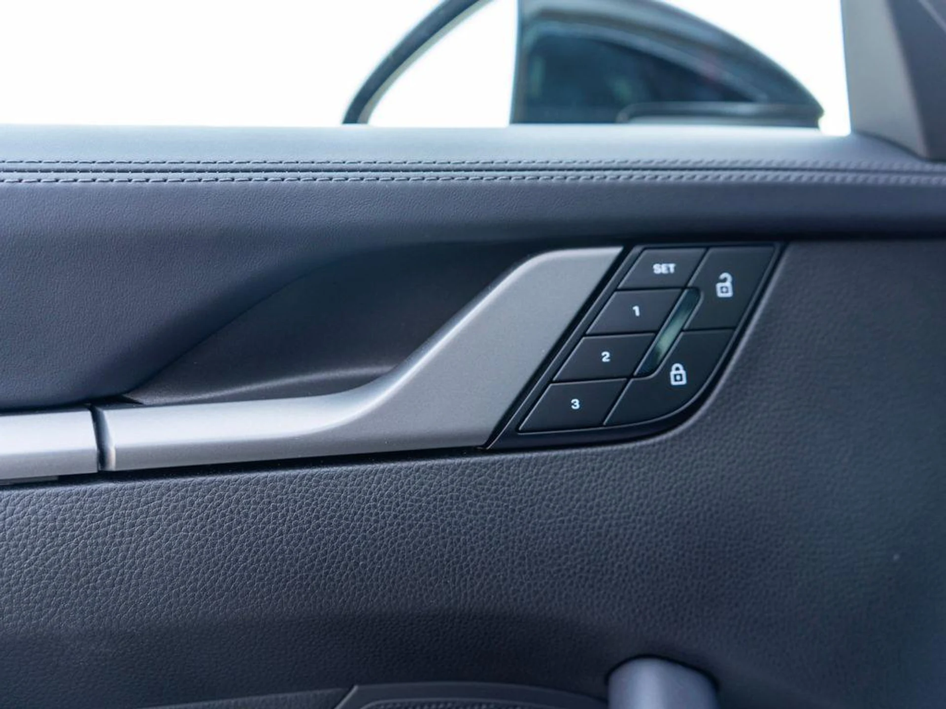 mph029_144105671_BG_Vb_Ab_CU_81_Q_Ml3_Utc_Qi_Ka_RL_Hu_U_f67ac7e868