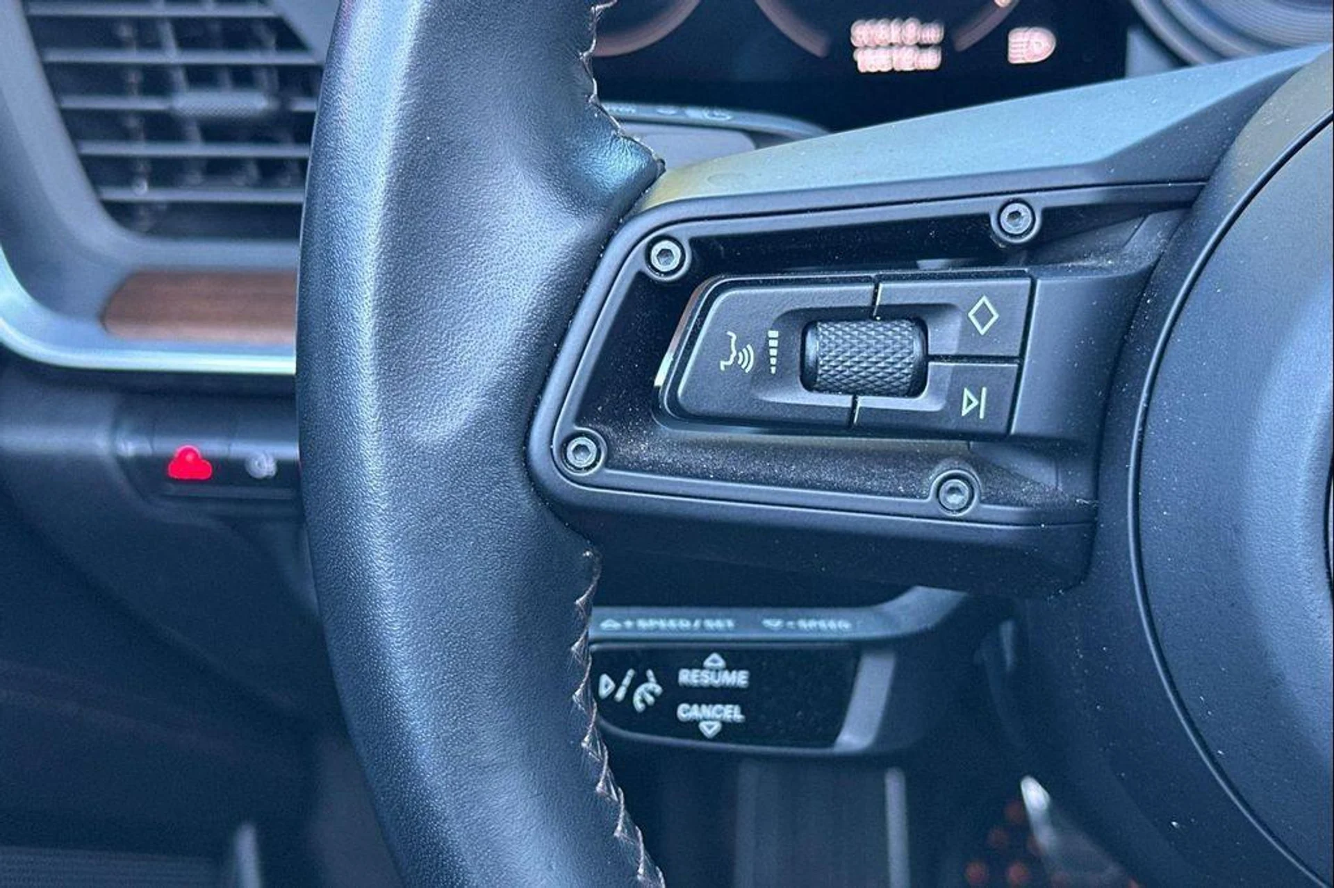 mph029_1450434533_O_Hu_T_Yv3l4_B7v_G8l8nt_BIWL_4_Mnvw_7f5ce16ecb