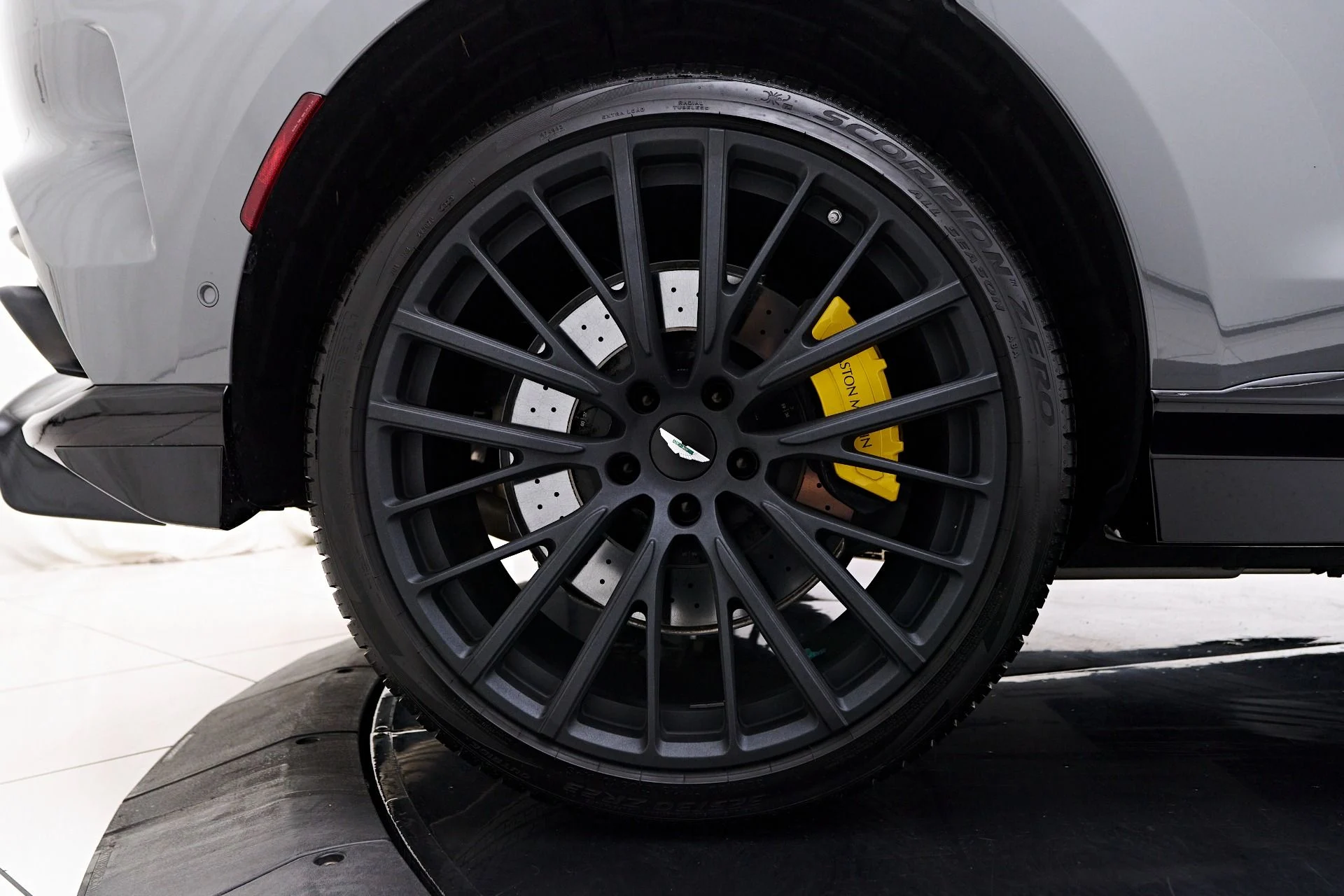 mph029_1458433507_Used_2024_Aston_Martin_DBX_707_1753235896_d729fa99d2