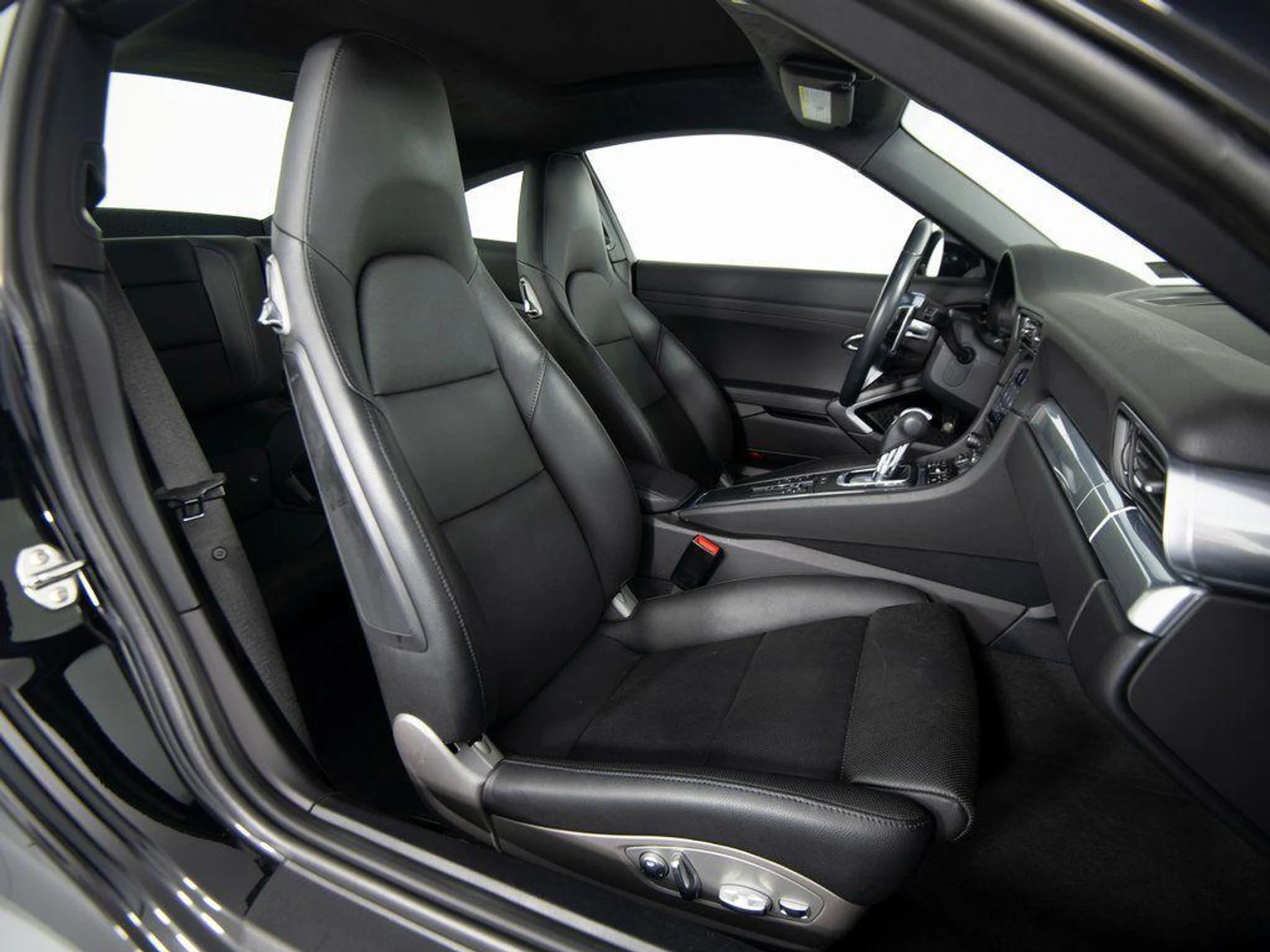 mph029_146920887_3_O_Lctb_U_Mh_C_Dr1s_B_Tl8_Rbvp_Bfx8_fd5293bd2e