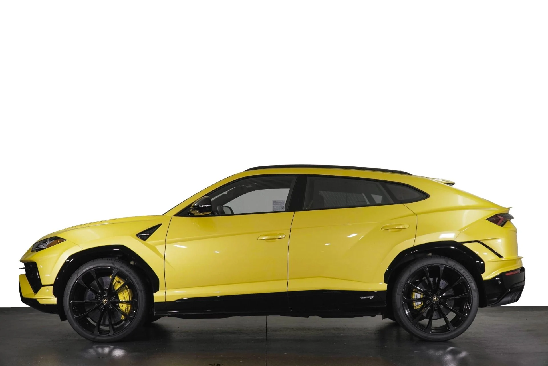 mph029_1471077249_Used_2023_Lamborghini_Urus_S_1782321107_012ced6377