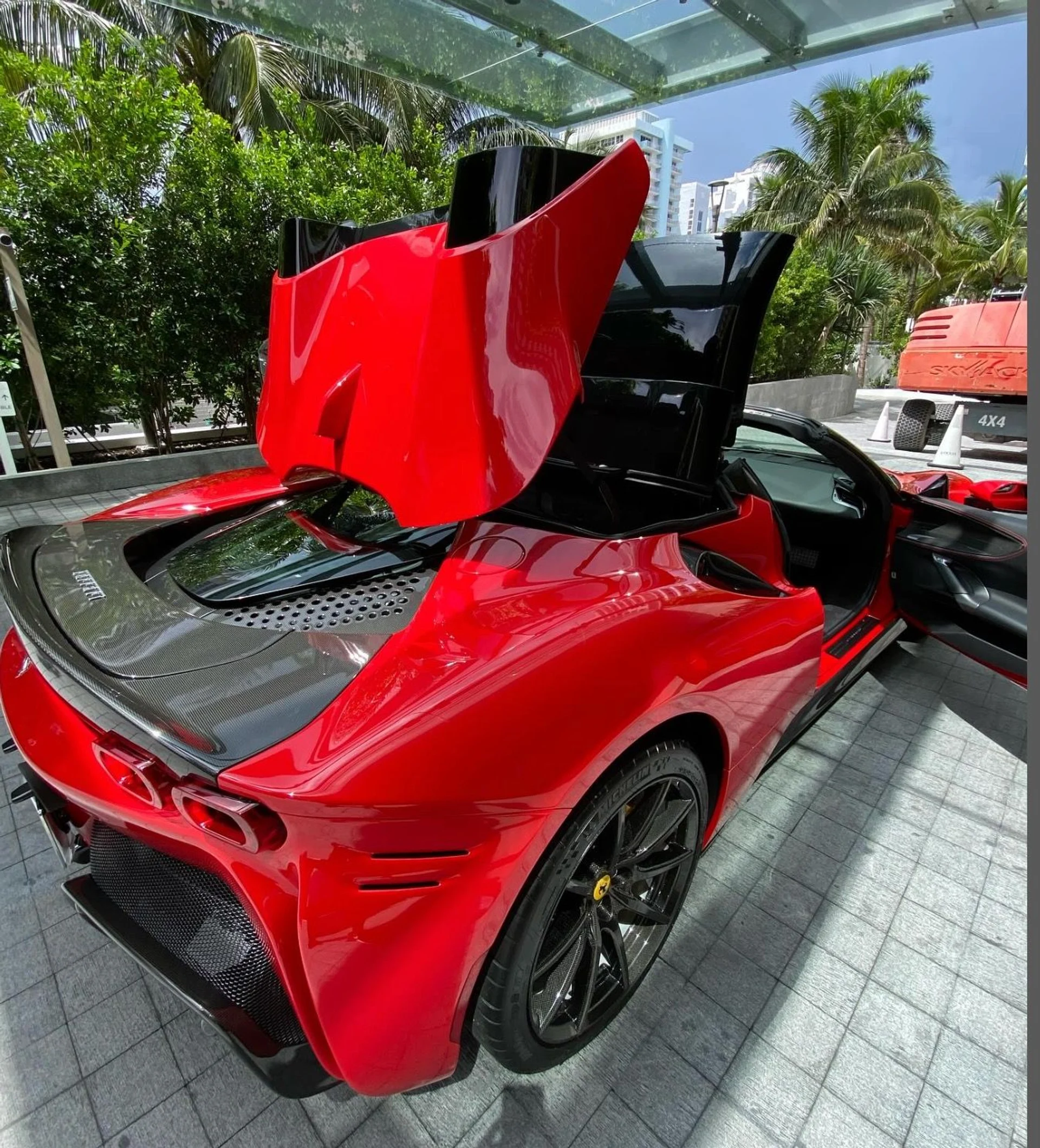 mph029_1479790467_Used_2023_Ferrari_SF_90_Spider_1758758142_81034d1bf7
