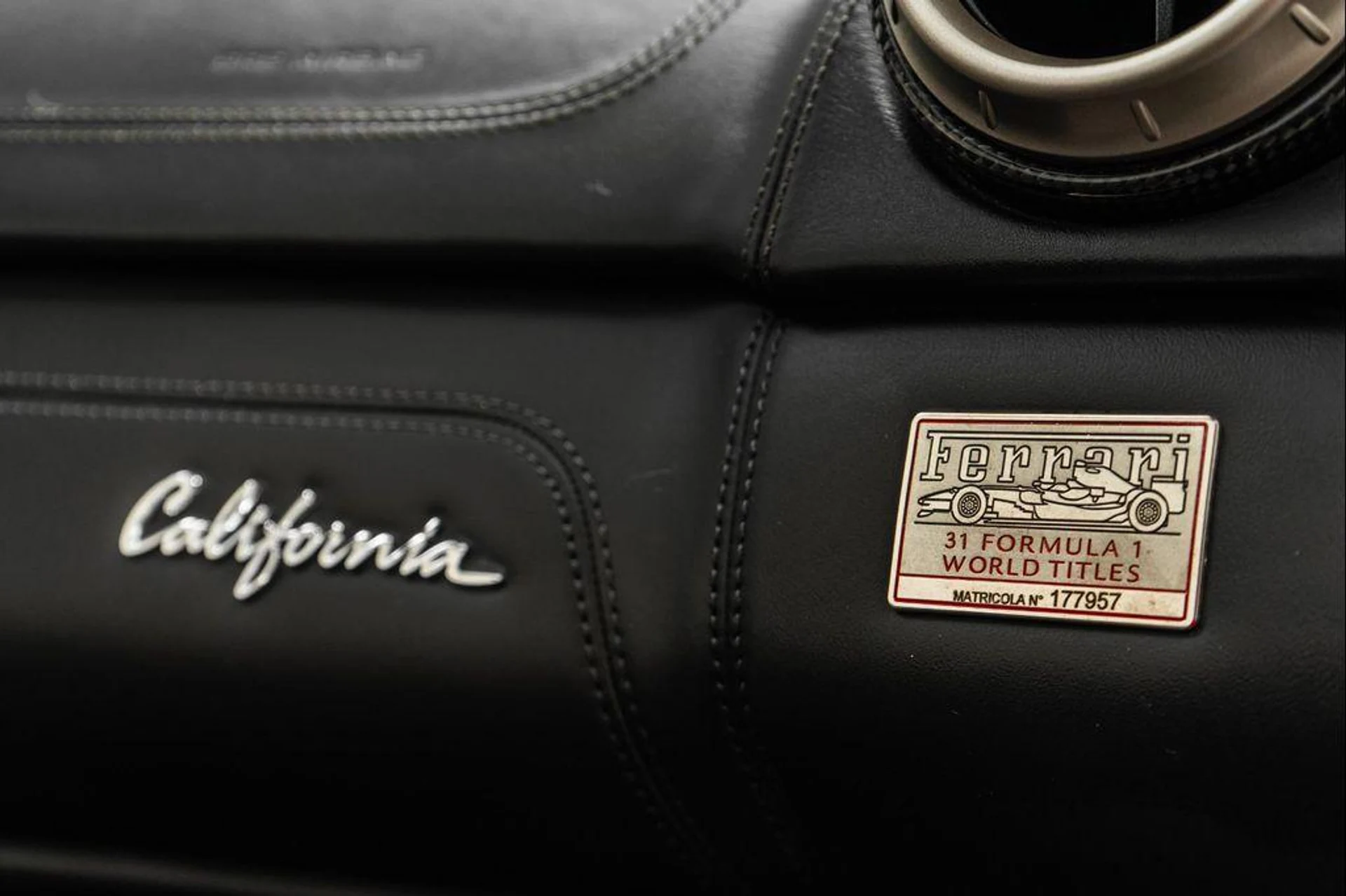 mph029_1482179560_jrql_Rwg_POM_2_Tmer_IT_7_Mb_Q_El_JN_70_53f25421e3