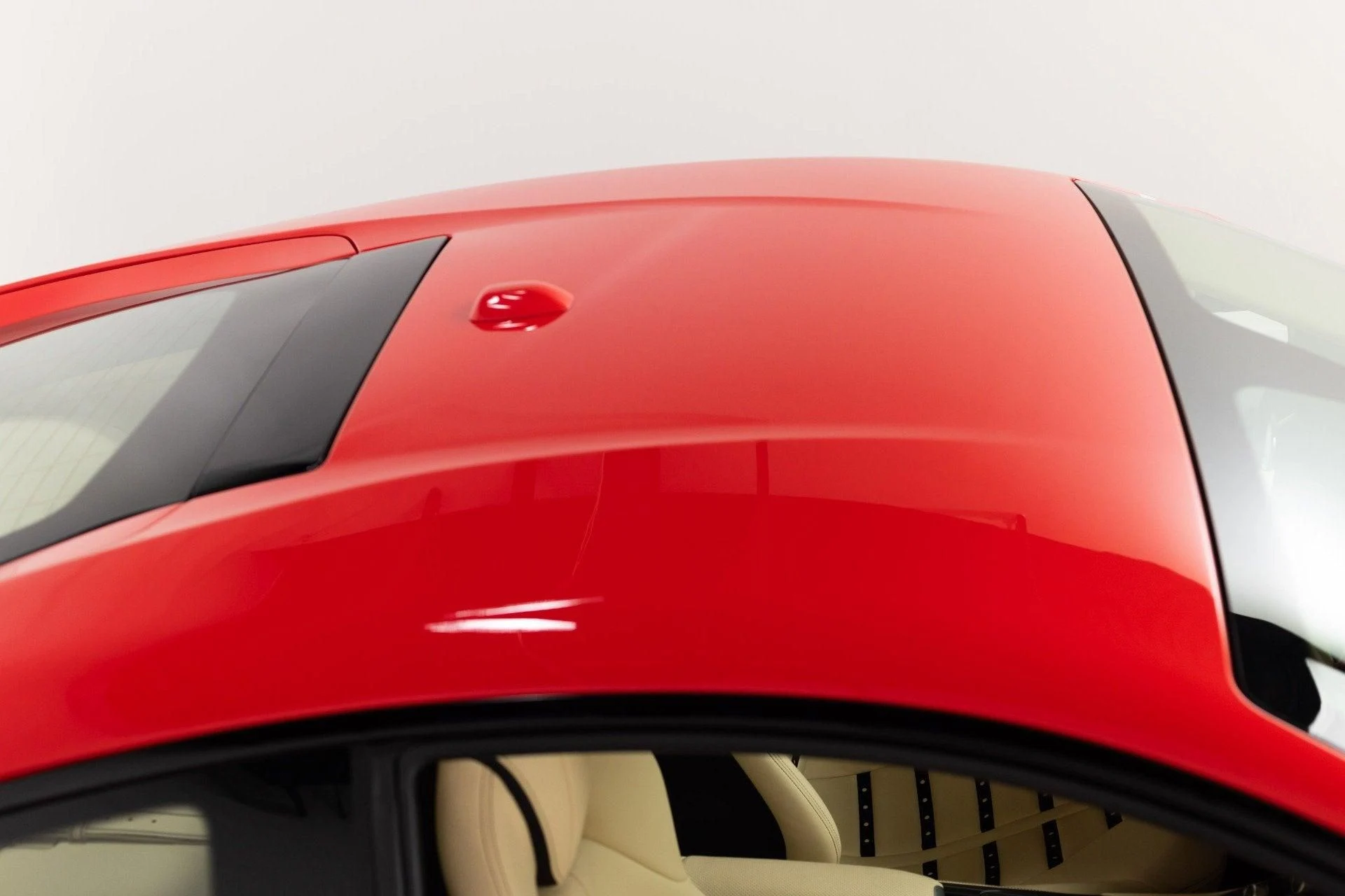 mph029_1484894768_Used_2018_Ferrari_812_Superfast_1777368508_00b0b24d17