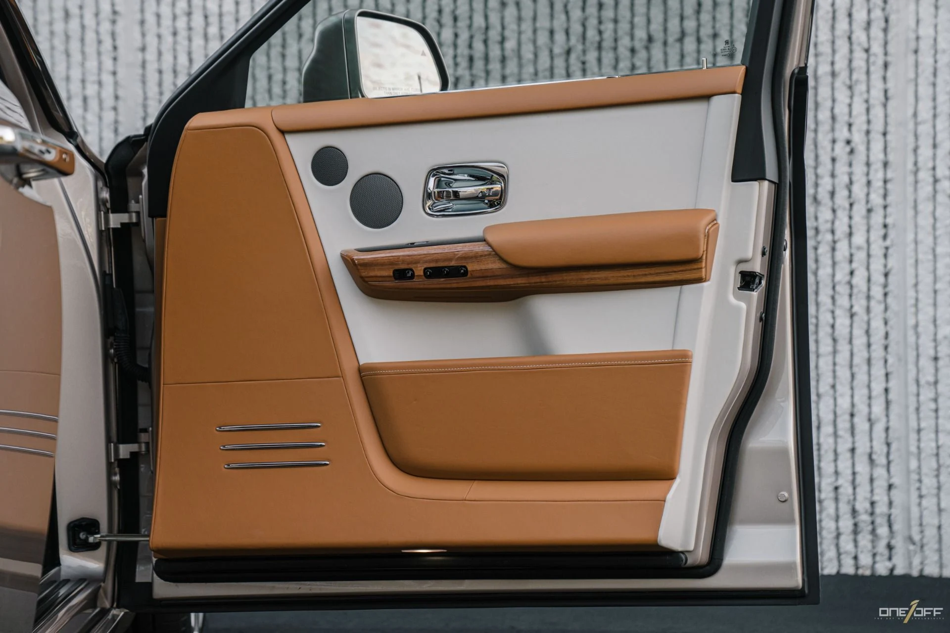 mph029_1487601302_Used_2019_Rolls_Royce_Phantom_FULL_MANSORY_BUILD_525600_MSRP_White_Sands_Paint_w_Starlight_Warranty_1753731338_705af825ef
