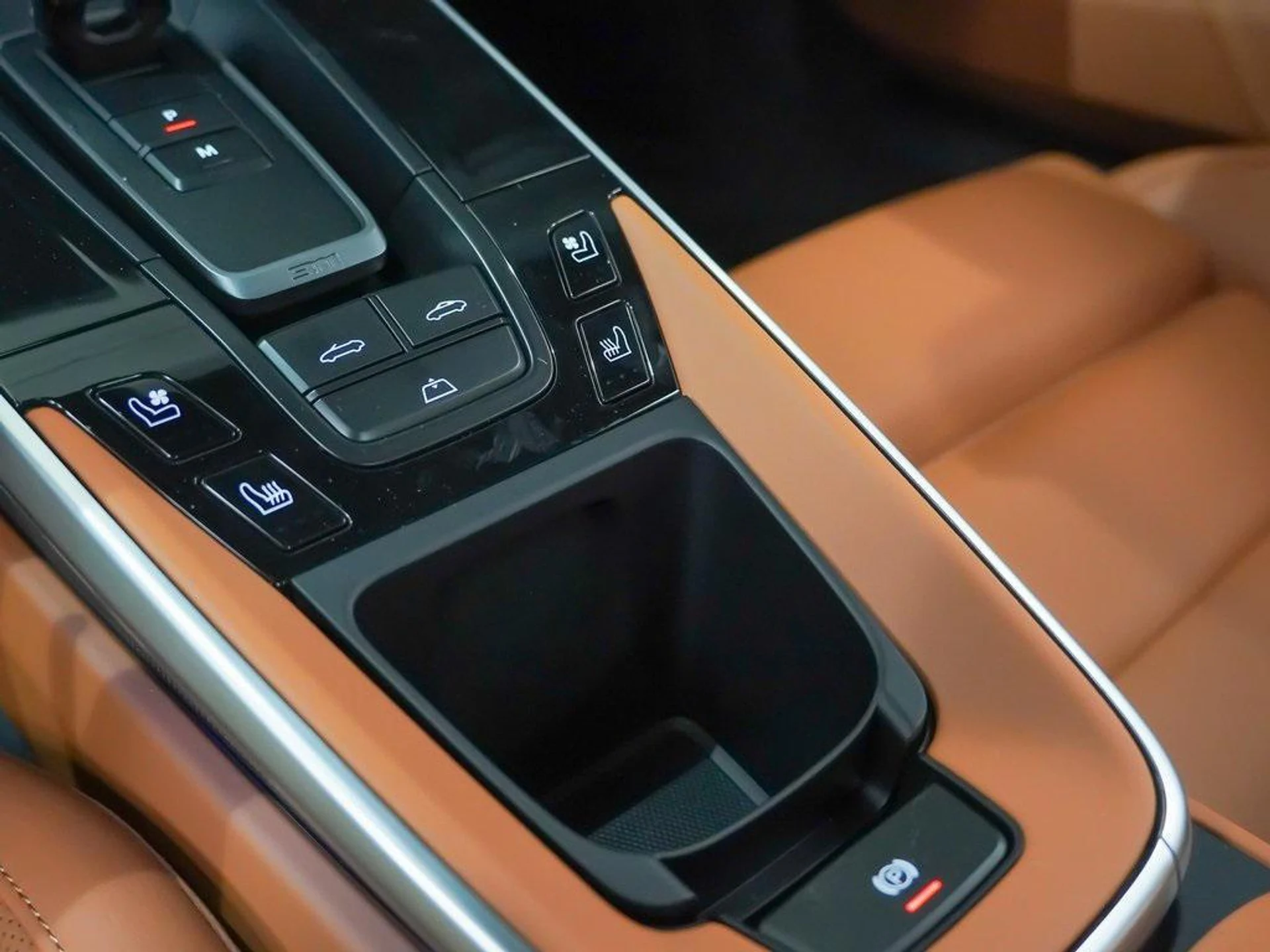 mph029_1493549529_E_Brsda003_H_Blsp_EM_3_LW_8e_R_Pc6pc_6c8b9952e0