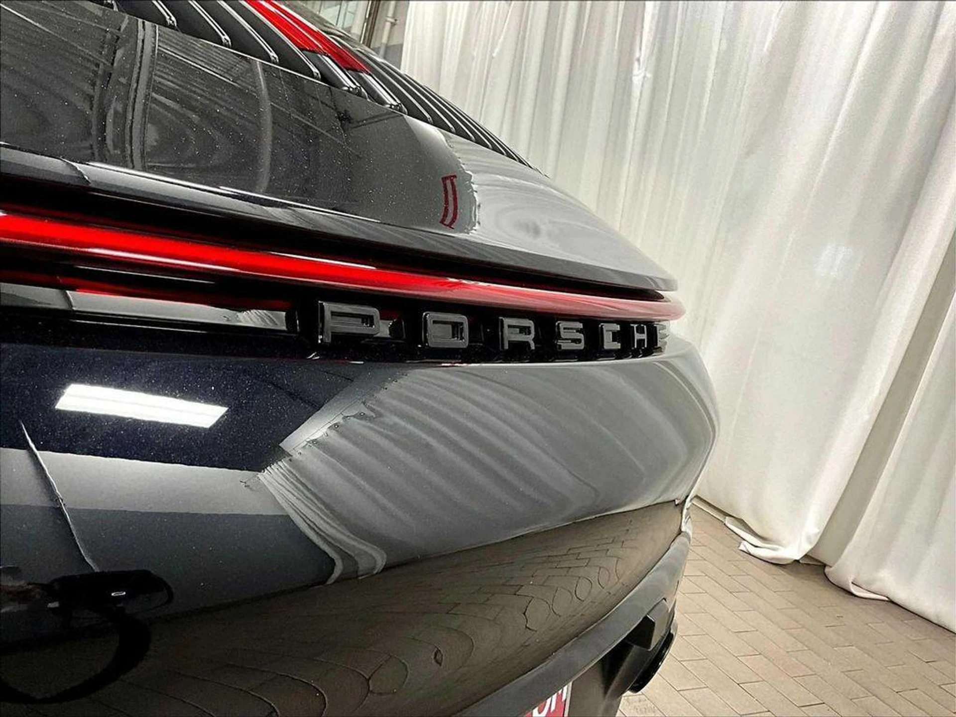 mph029_1497081602_v_F683o_T_Rm_Wjv_Xs_N_Ojgug_BD_7x5_Y_c4d6413a87