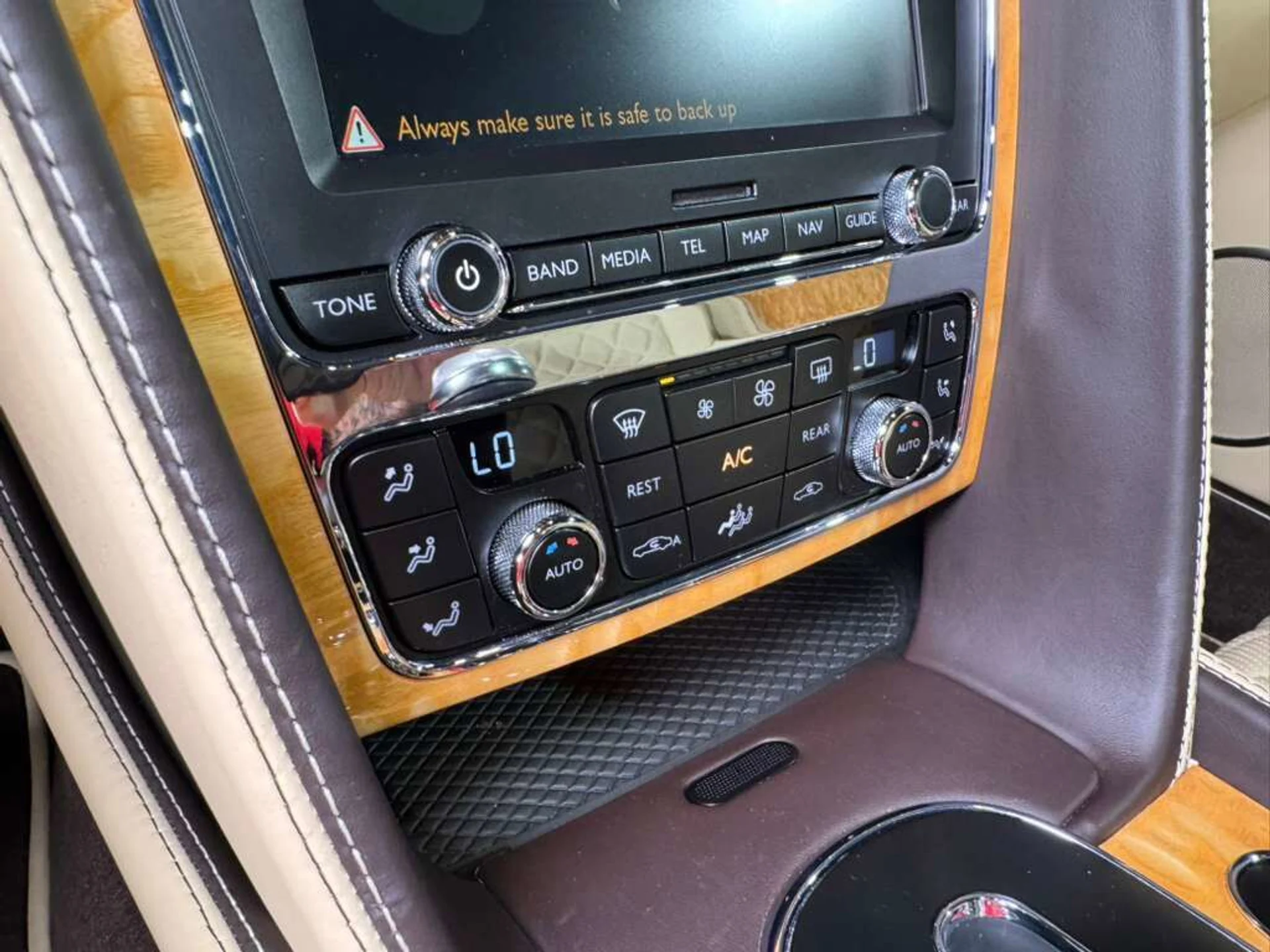 mph029_150815750_64bf302db6a9b10aa2a51ee9c849c4e7_45829b5cfc