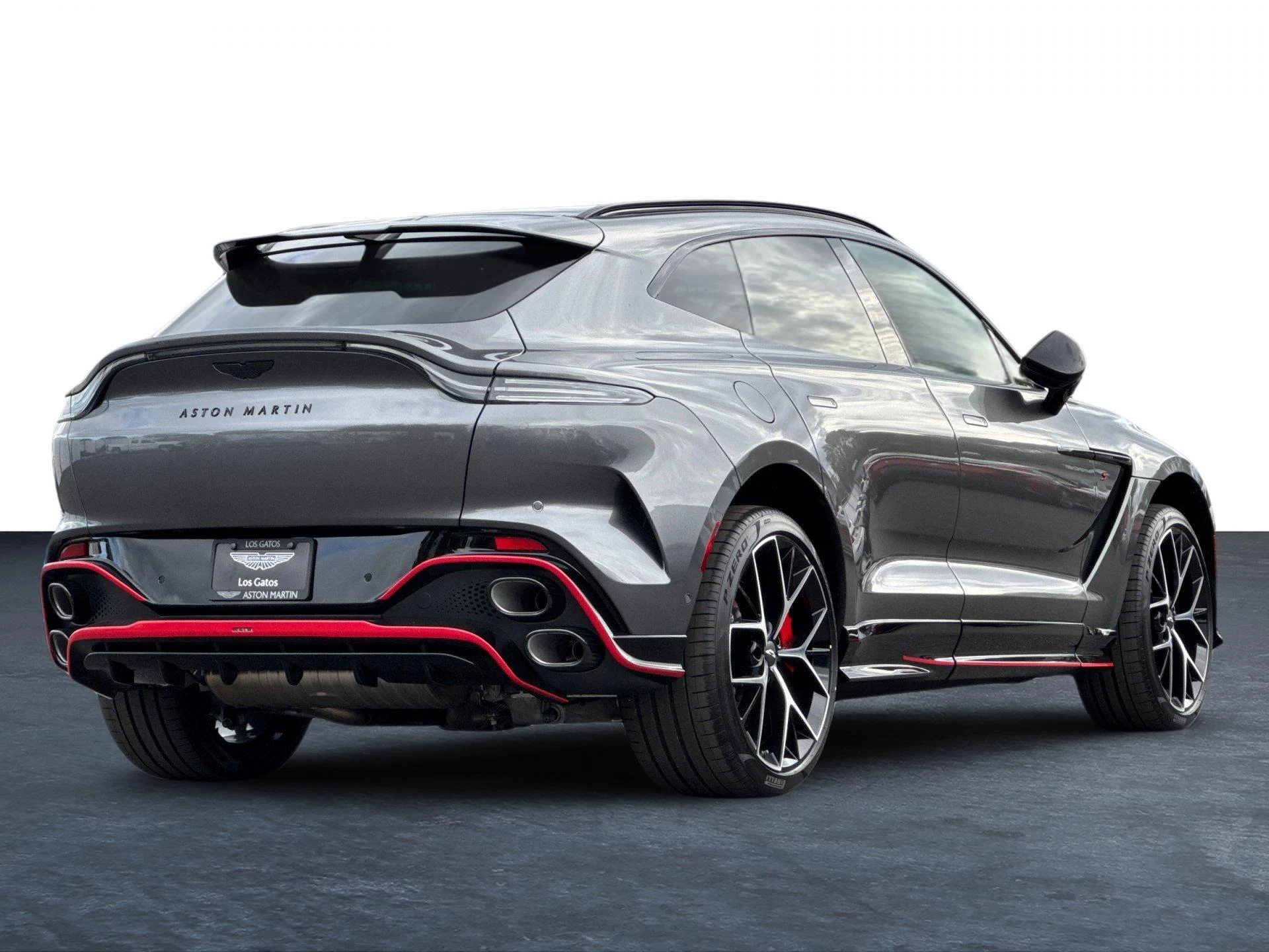 mph029_1508998040_New_2026_Aston_Martin_DBX_S_1769594662_bf4790001f