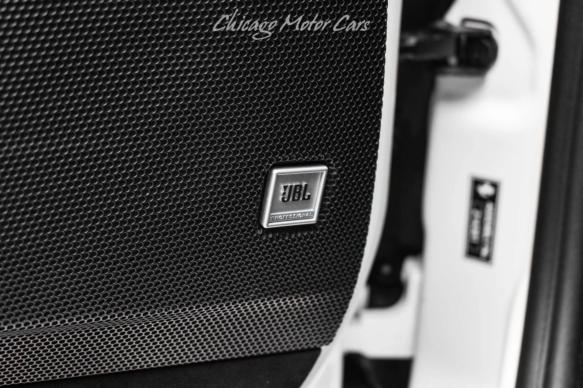 mph029_1510365123_13227_p30_l_2a6bed17f0