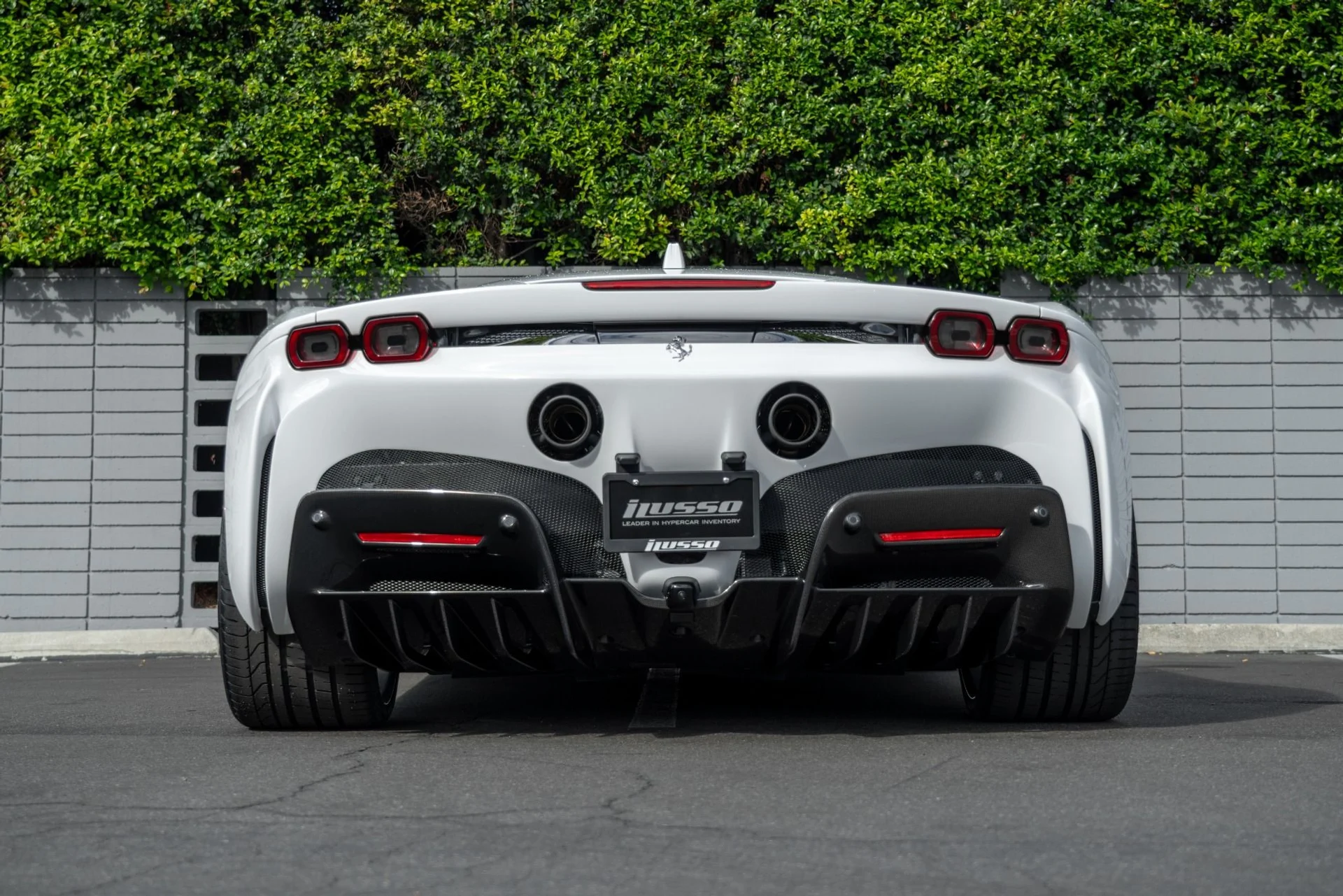 mph029_1517003035_Used_2023_Ferrari_SF_90_Stradale_1760118033_a8ef406921