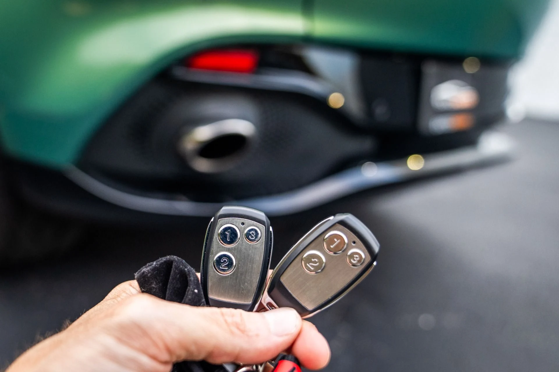 mph029_152395029_Used_2021_Aston_Martin_DBX_Special_Commission_Arden_Green_paint_Renntech_Exhaust_1765215383_cbdef57f6f