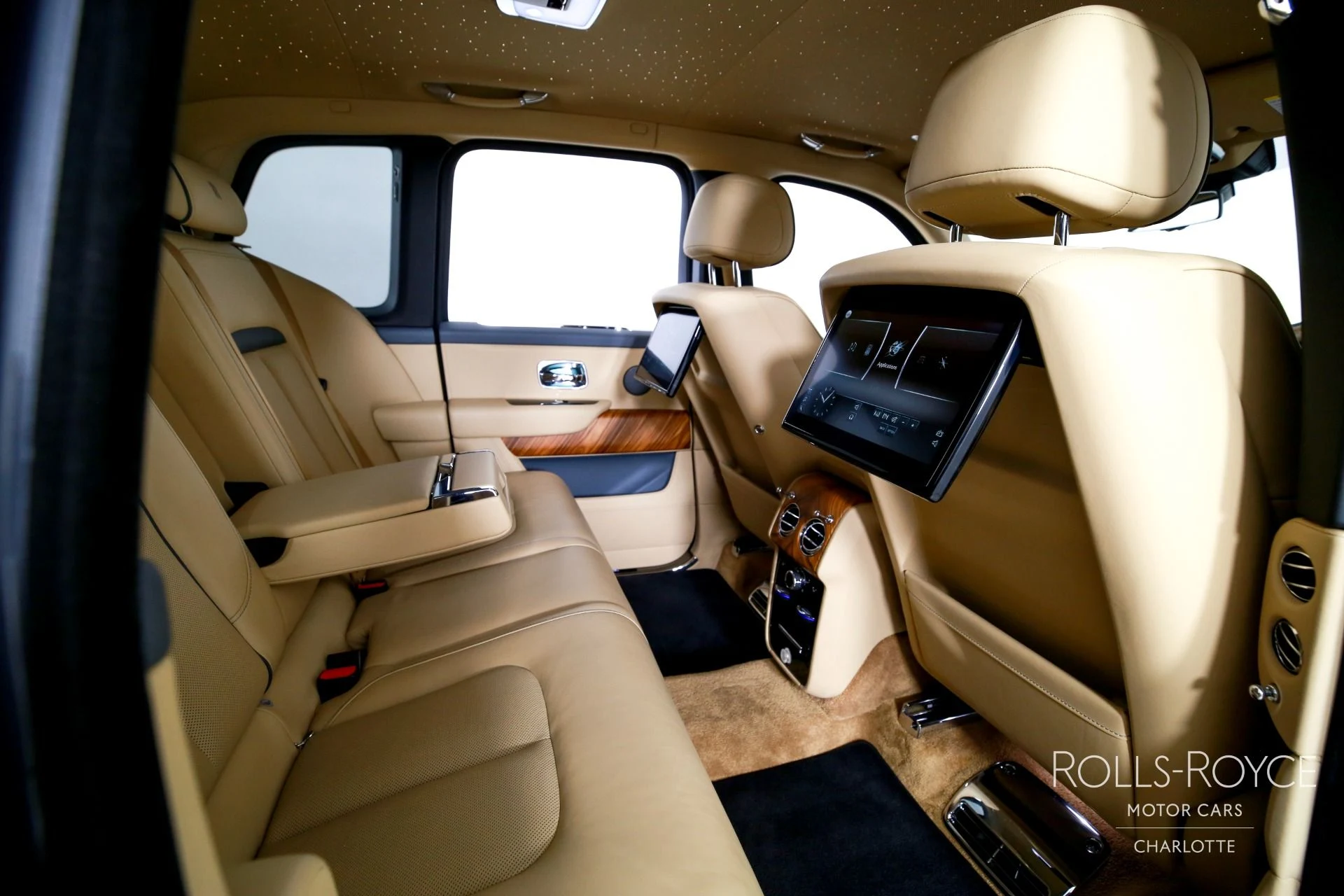 mph029_1528806587_Used_2020_Rolls_Royce_Cullinan_1789145269_b7e937a342