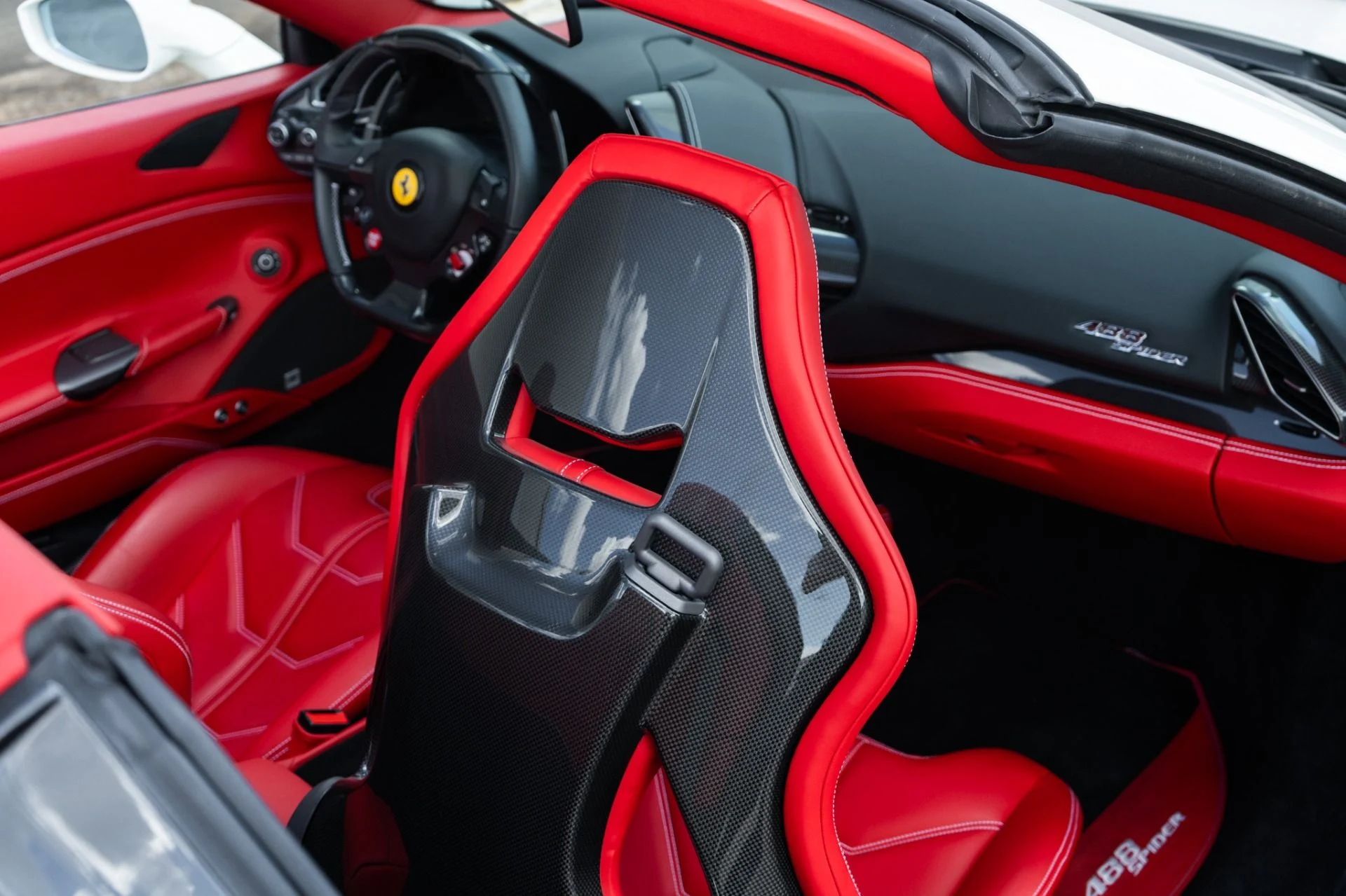mph029_1530978771_Used_2018_Ferrari_488_Spider_1781219739_418fbe4293