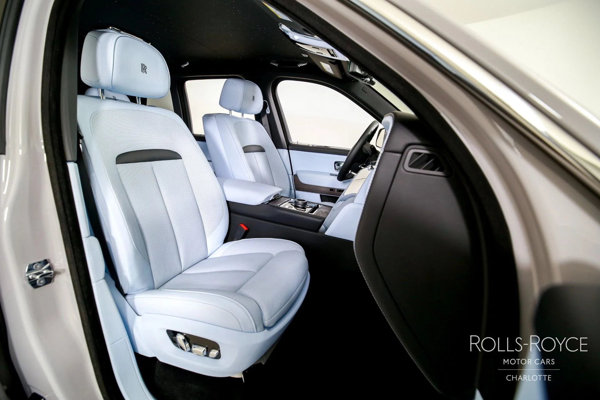 mph029_1531454705_Used_2025_Rolls_Royce_Cullinan_1771363273_a03ccc0846