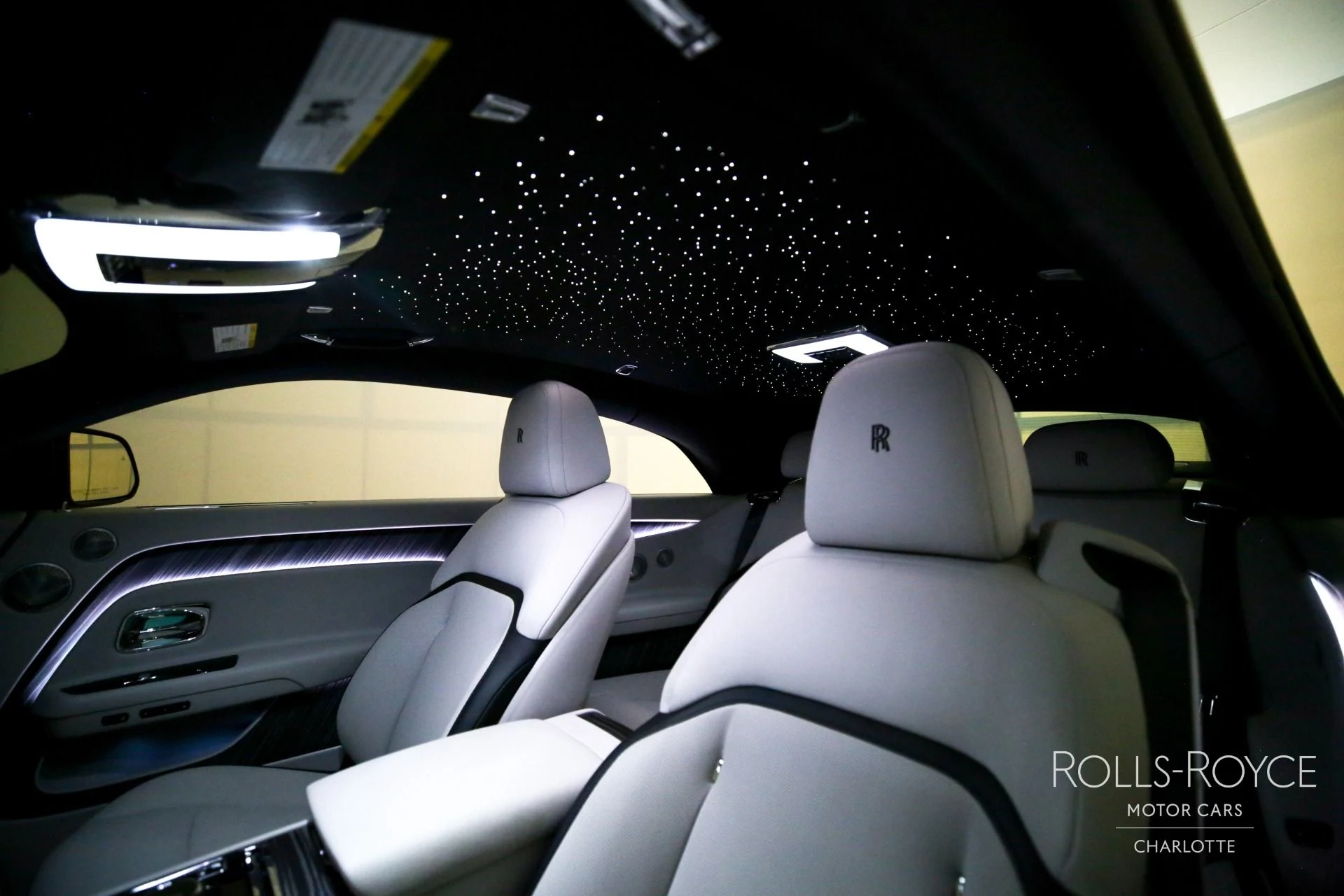 mph029_1535027036_Used_2024_Rolls_Royce_Spectre_1744735105_0784439174
