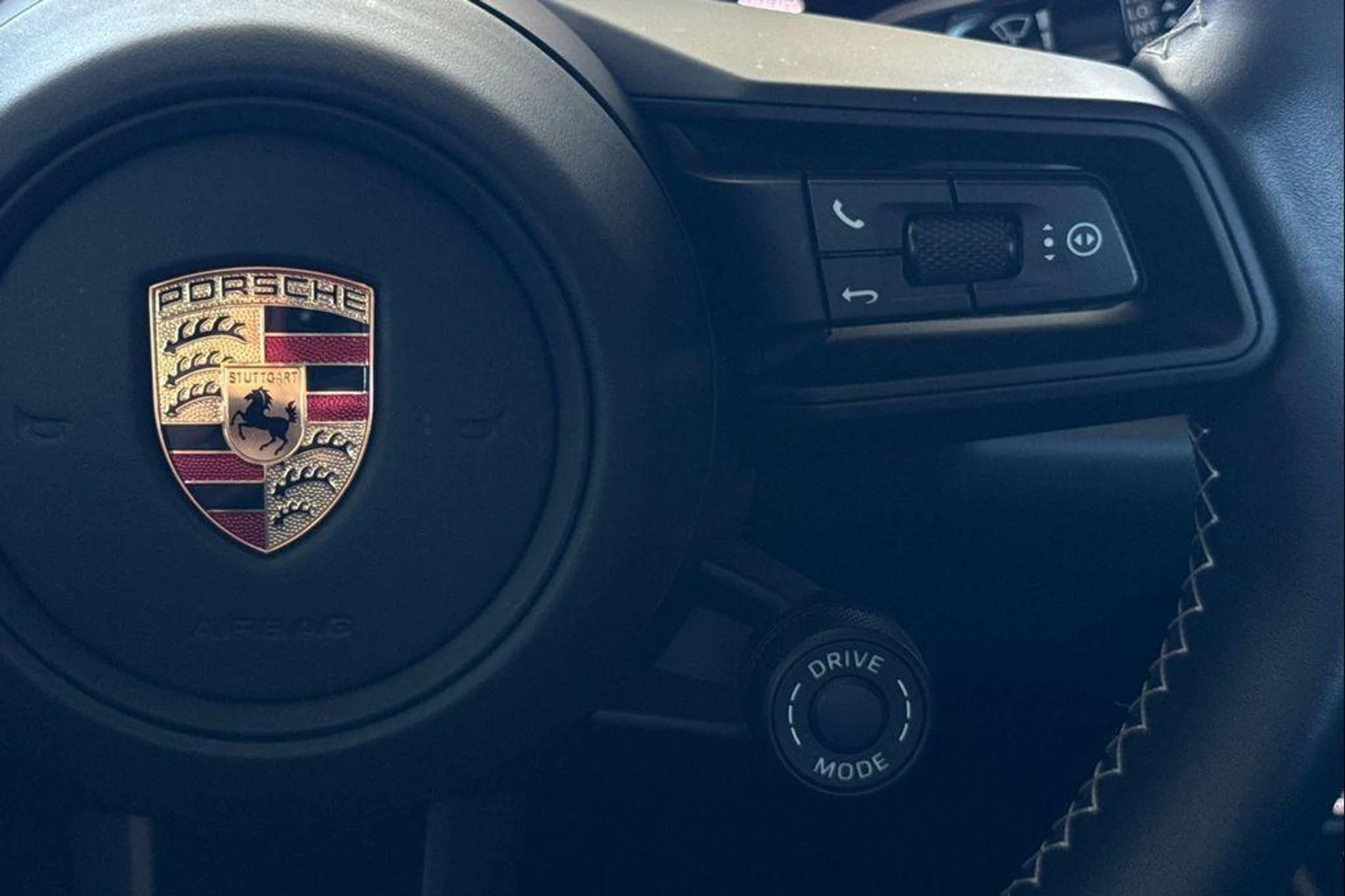 mph029_1537199634_J5yb_H_Nf0_Wn1_Kblz_Fi_CWV_Slh_R_Ys_46b3aa1144